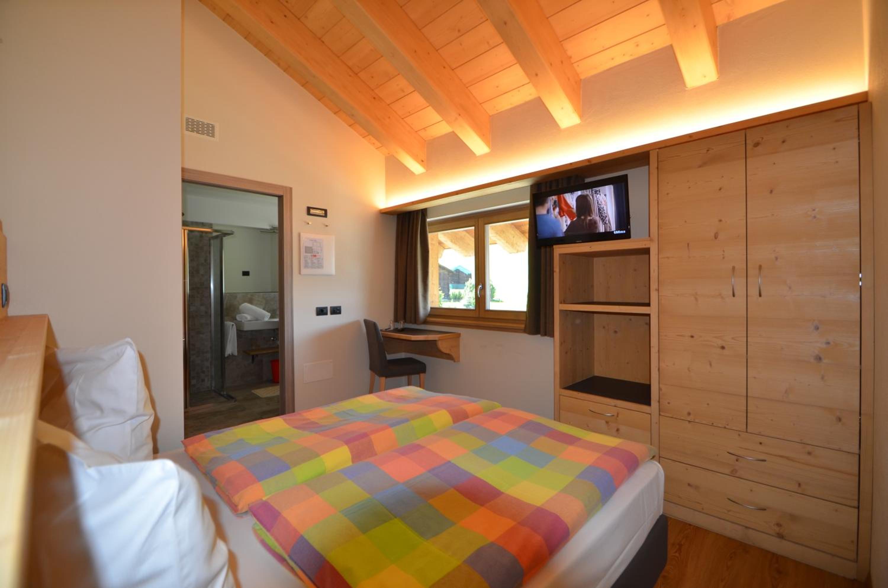 Economy Double or Twin Room photo 2