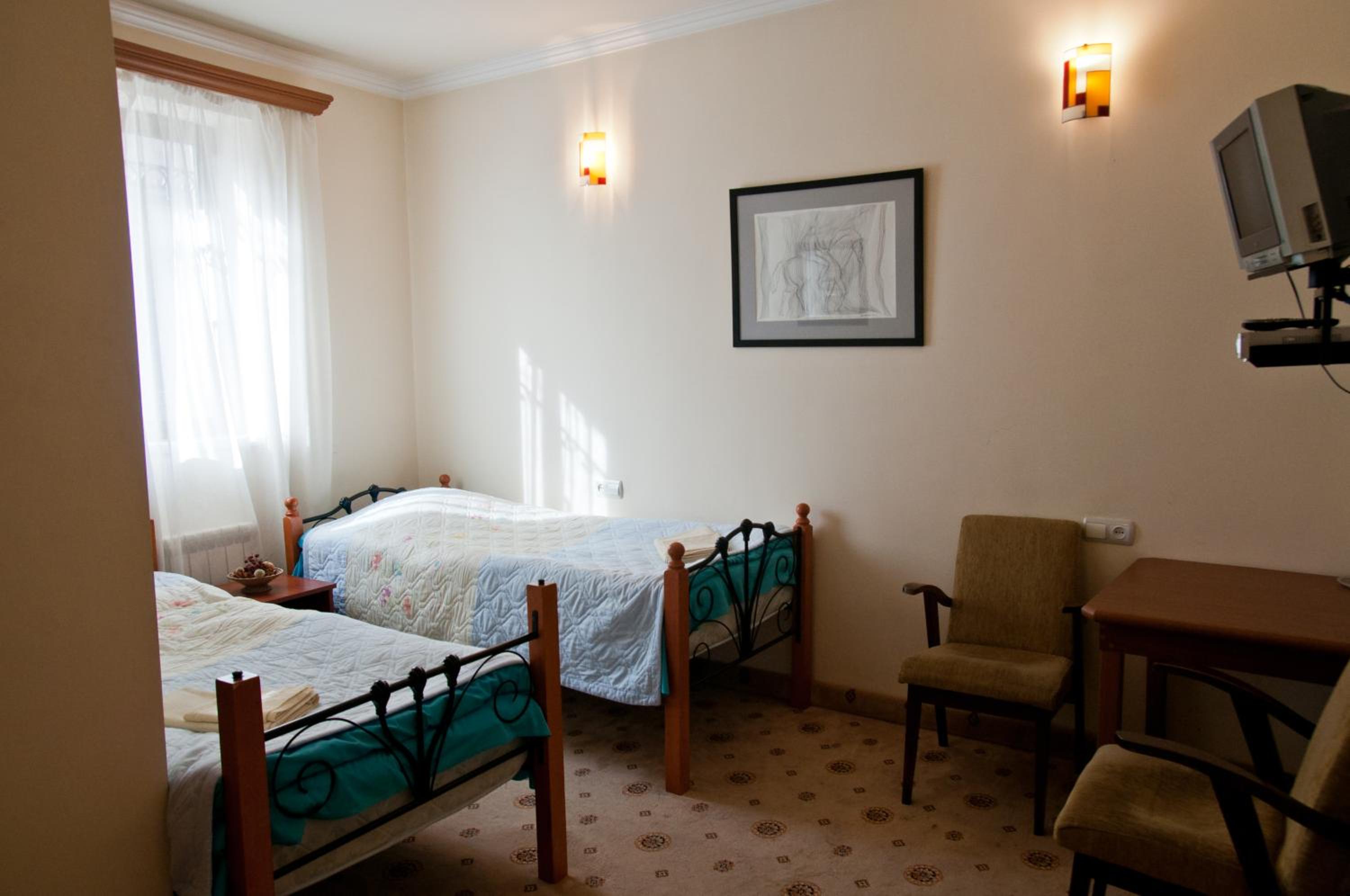 Comfort Double or Twin Room photo 3