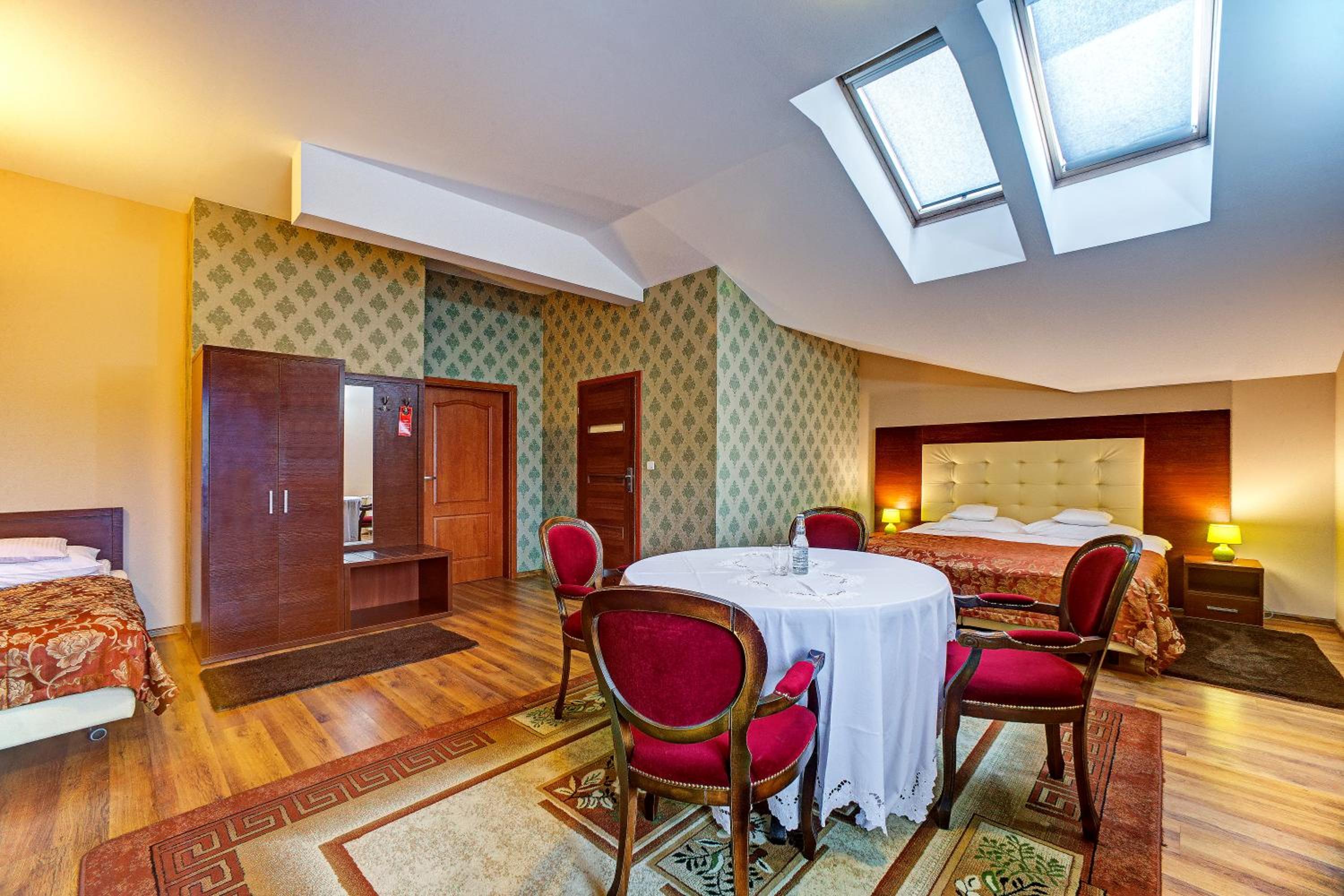 Double Room with River View - Photo 5