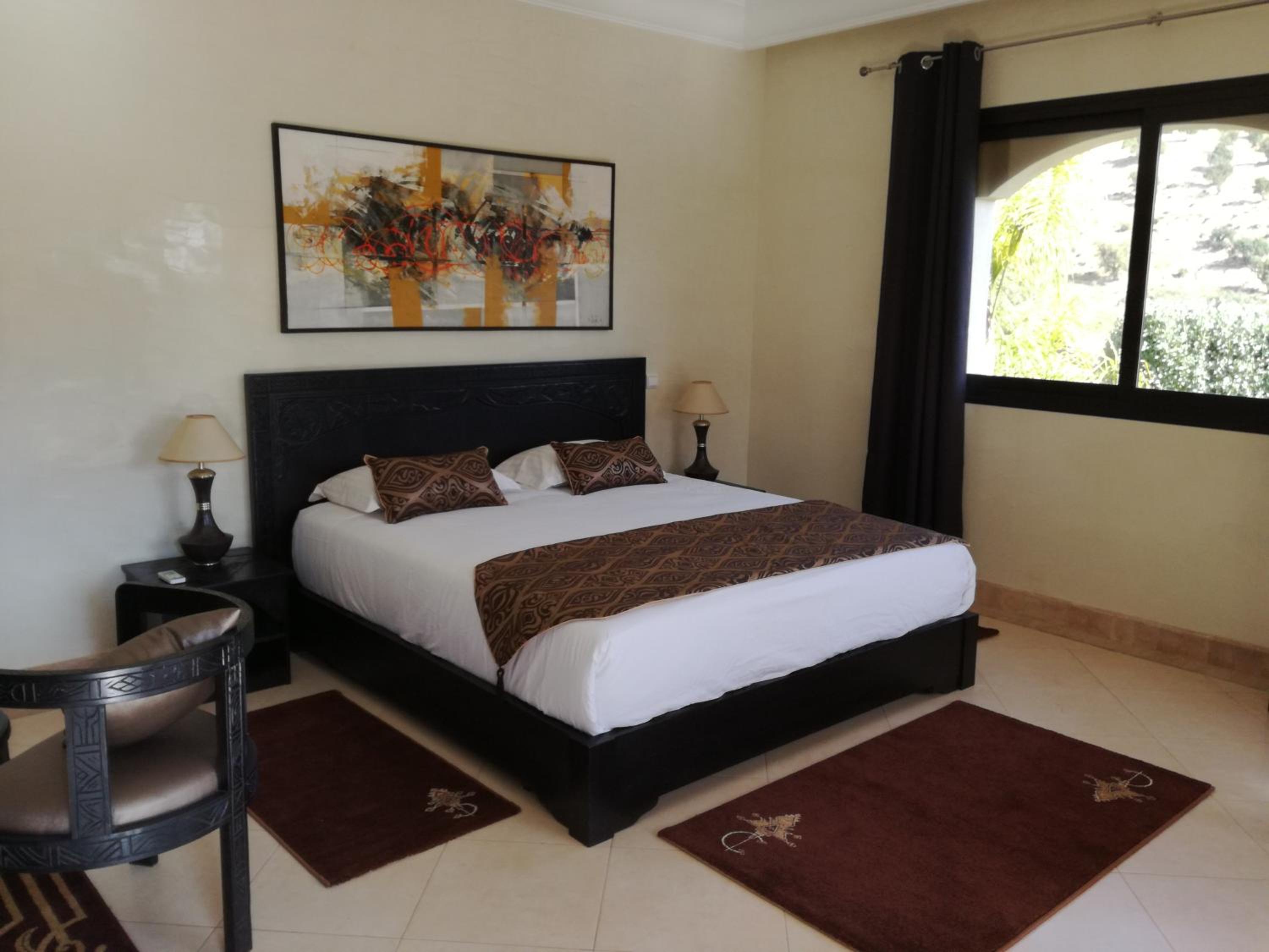 Junior Suite with Pool View - Photo 30