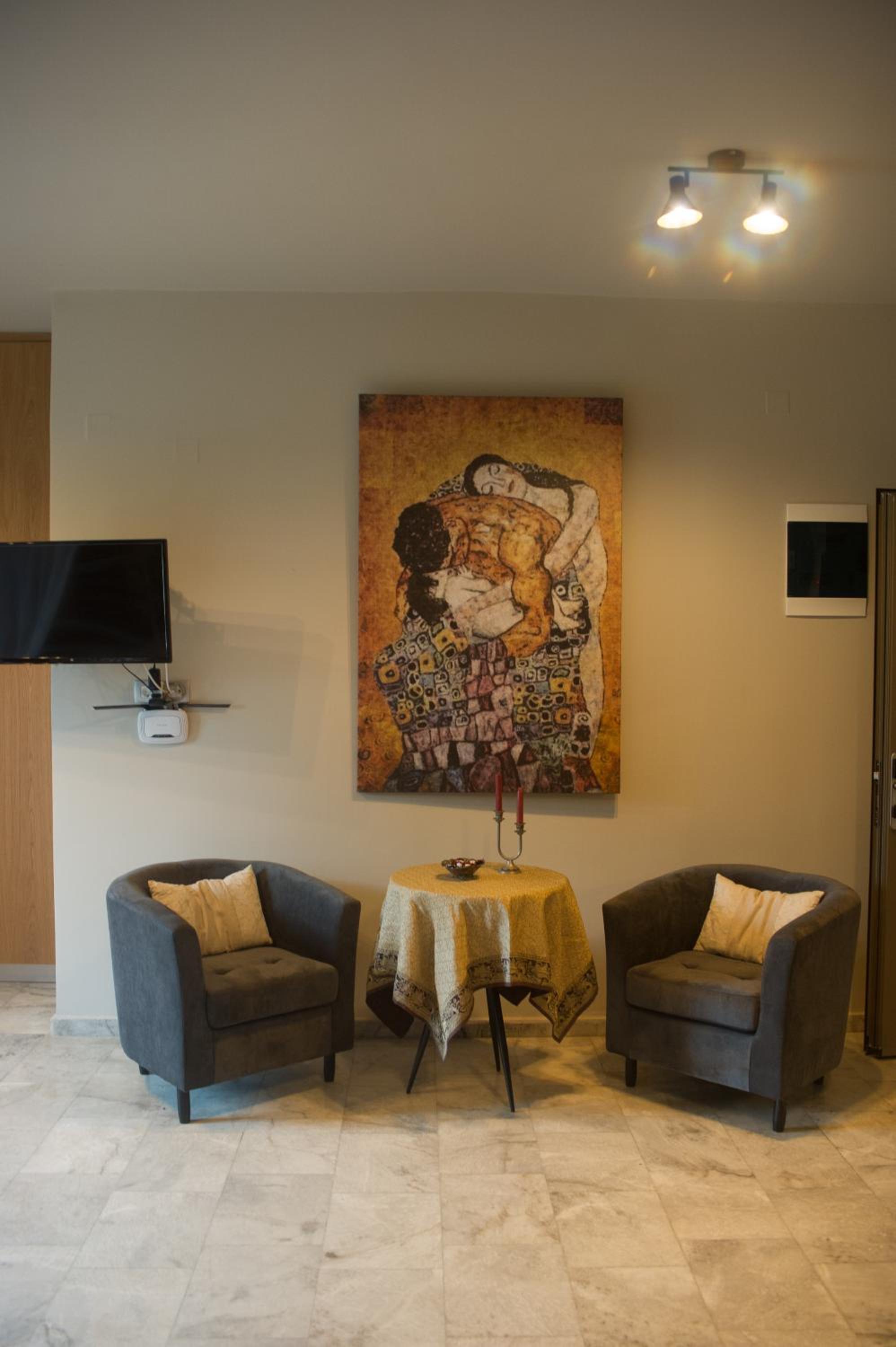 Superior Triple Room with Spa Bath photo 3