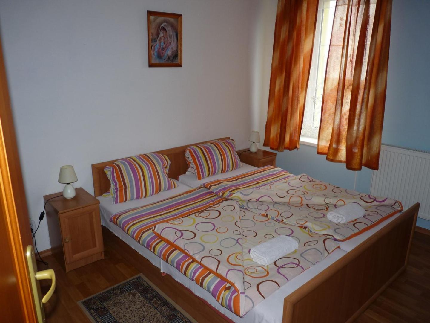 Apartment - Photo 2
