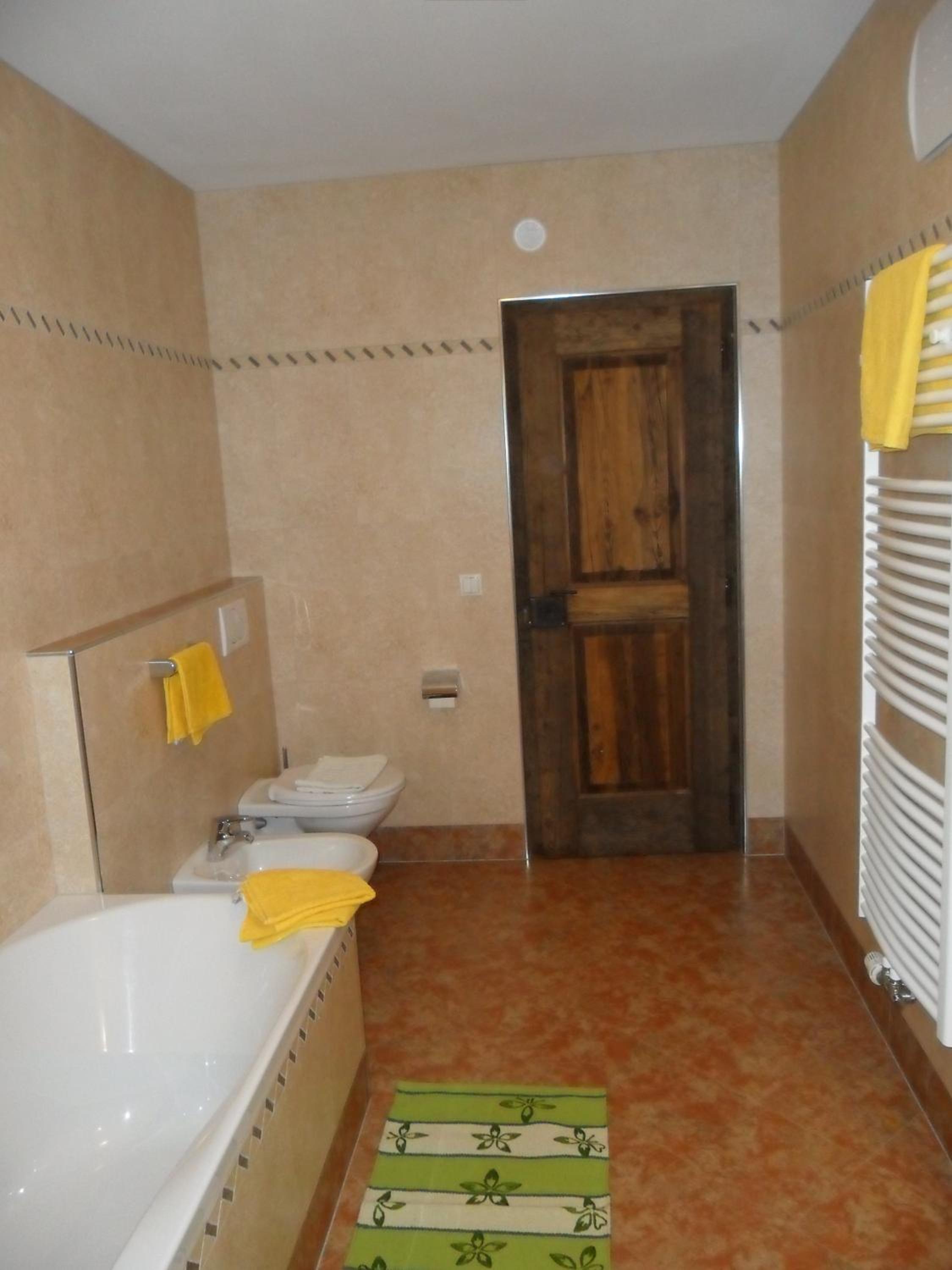 One-Bedroom Apartment (4 Adults) photo 2