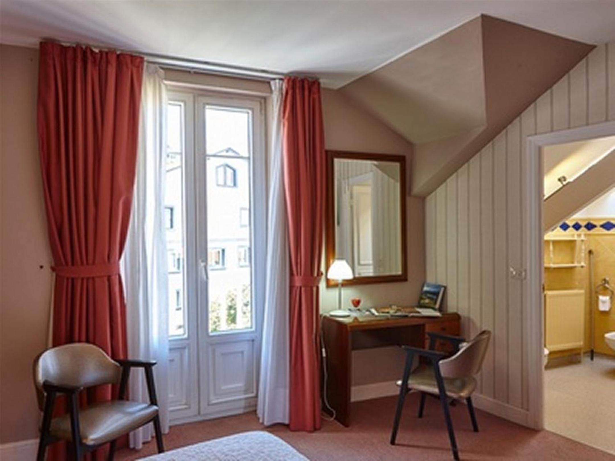 Standard Twin Room photo 3
