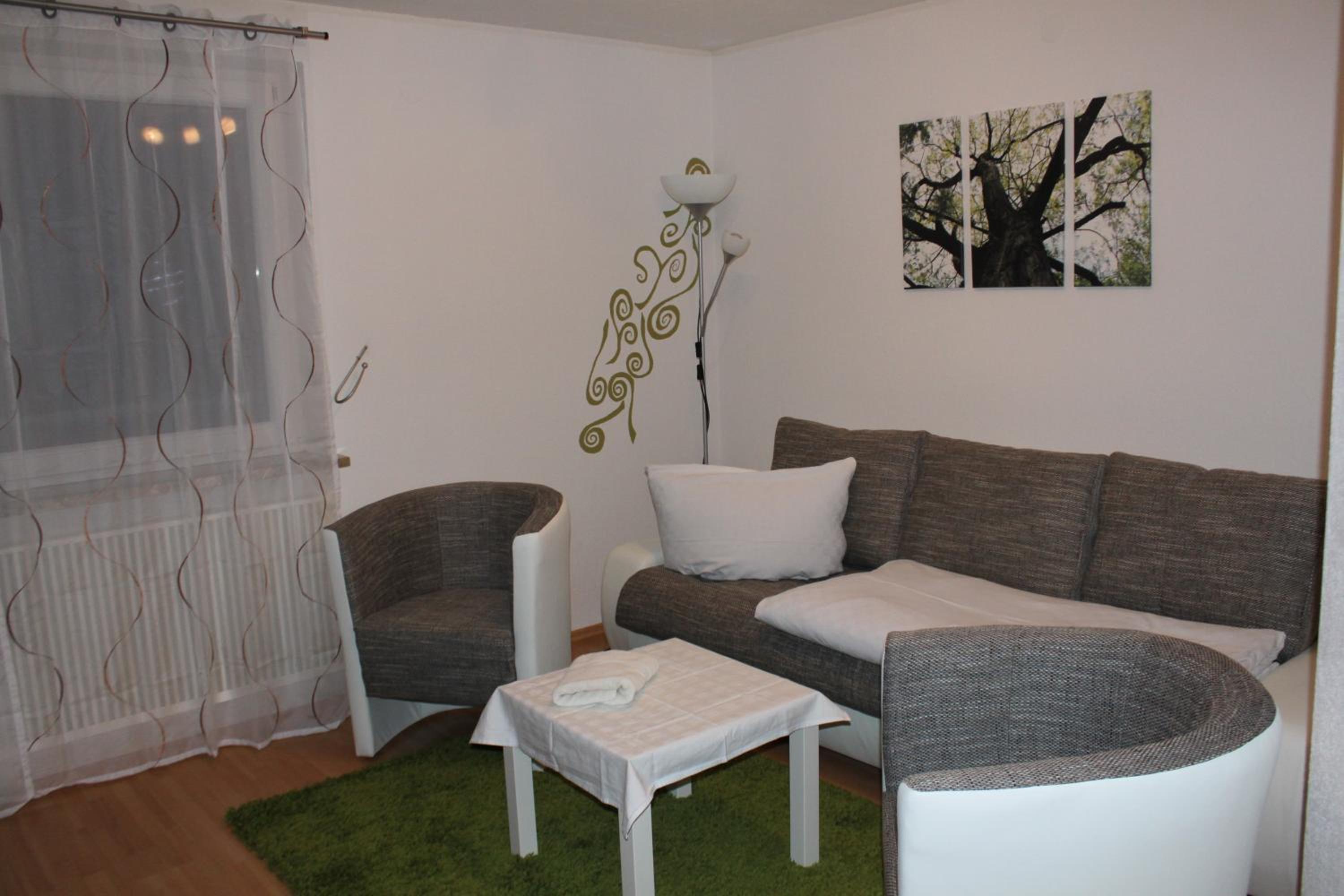 Comfort Two-Bedroom Apartment with Balcony - 7 photo 1