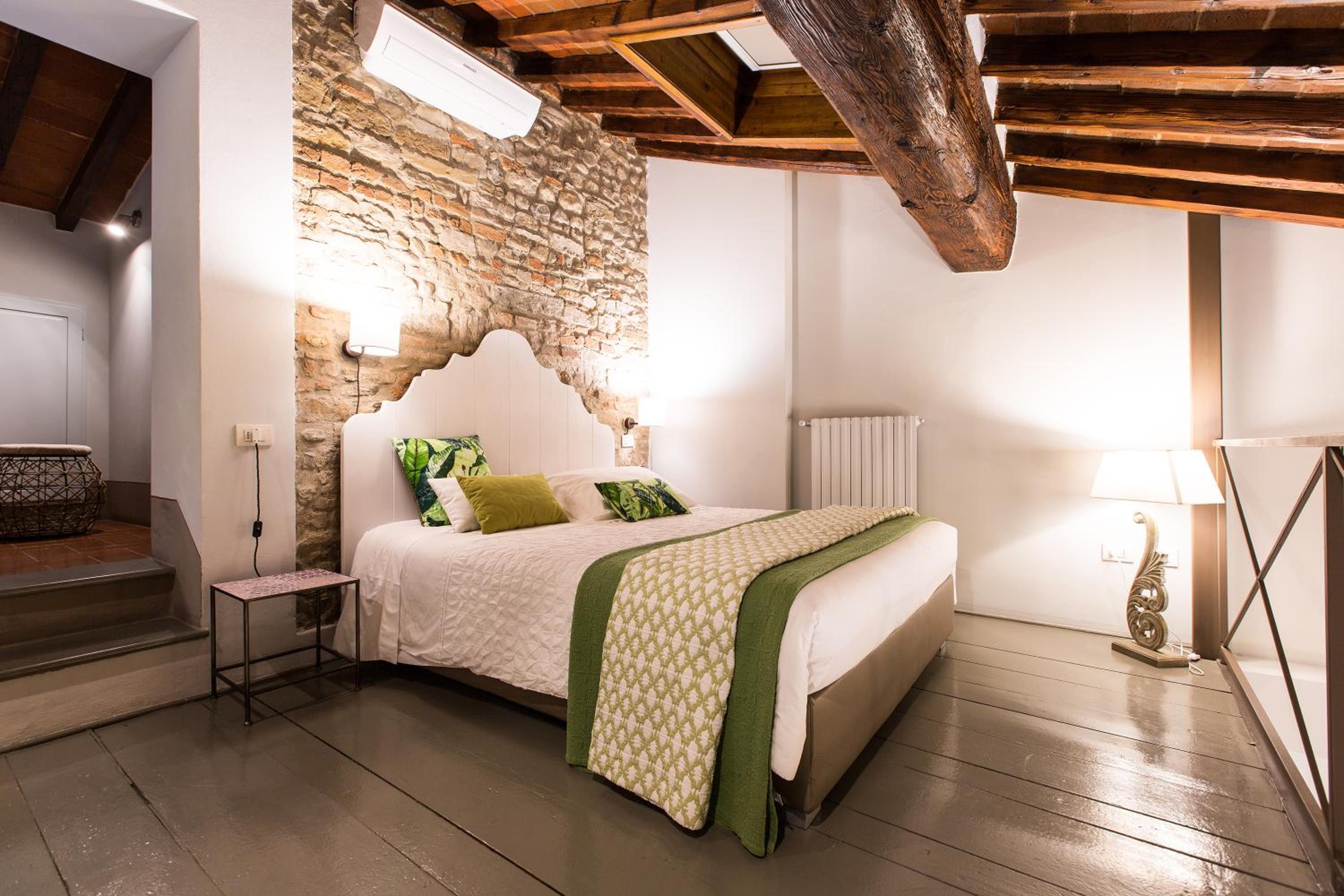 One-Bedroom Apartment Split Level