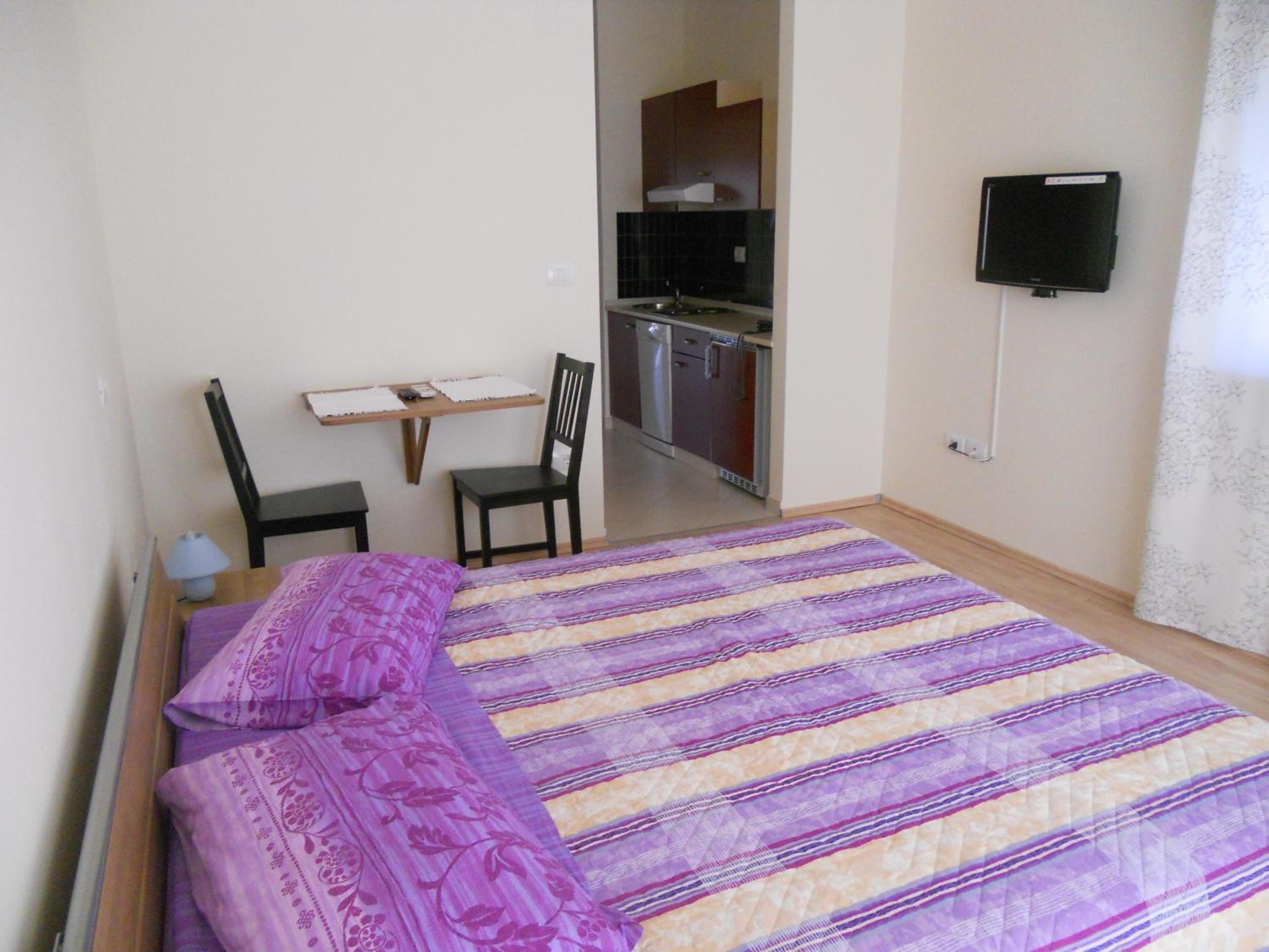Studio with Terrace and Sea View