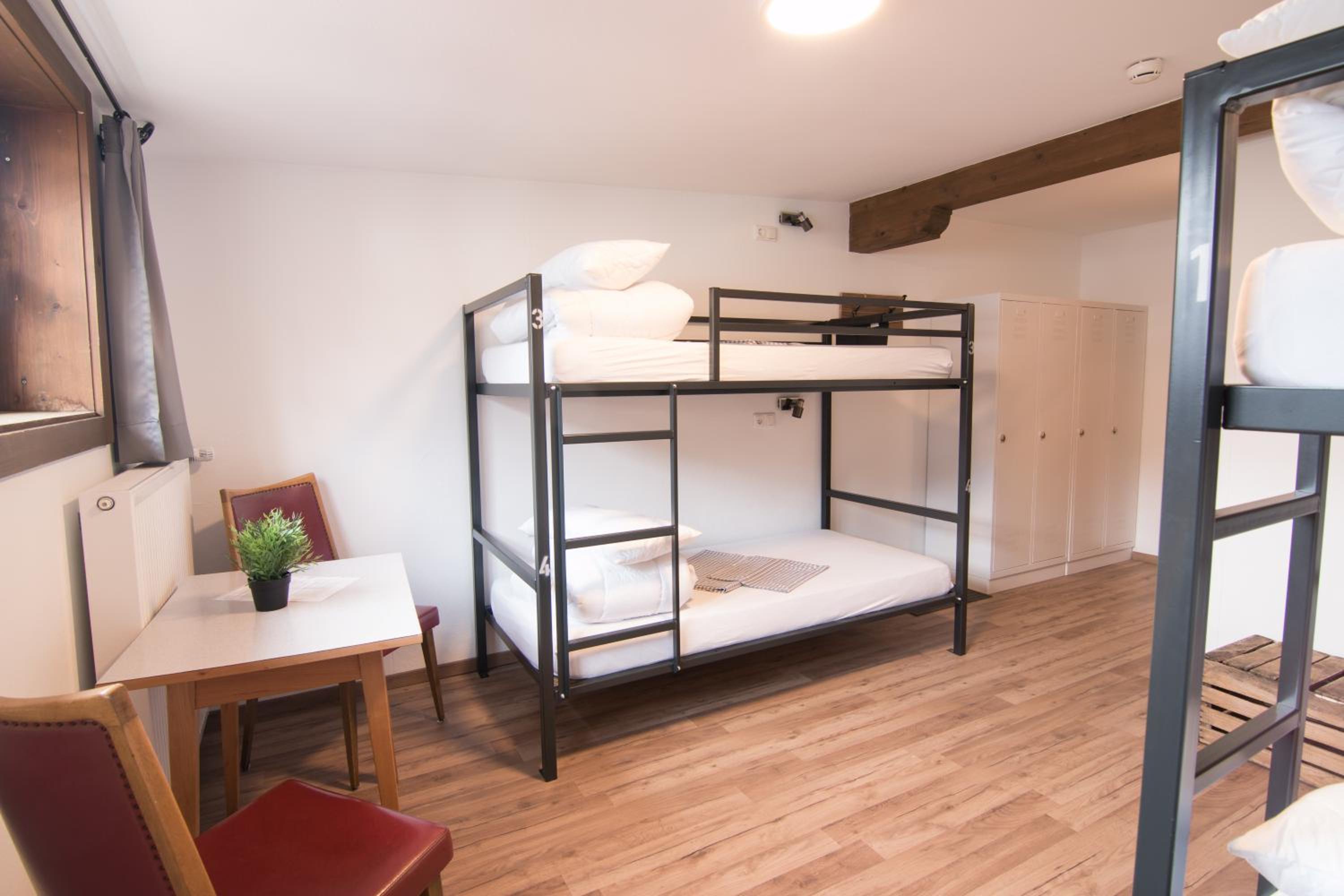 Bed in 4-Bed Dormitory Room photo 1