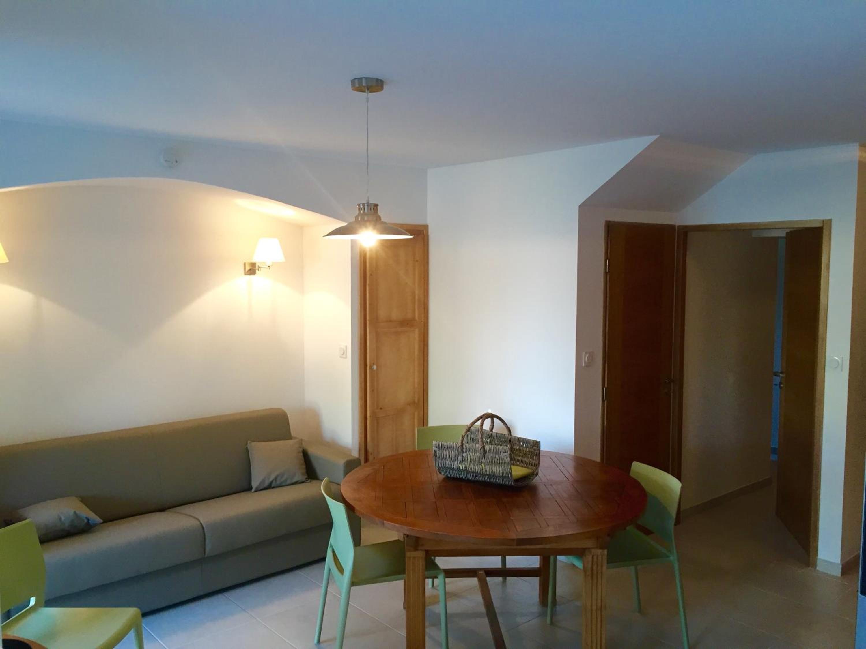 Three-Bedroom Villa photo 3