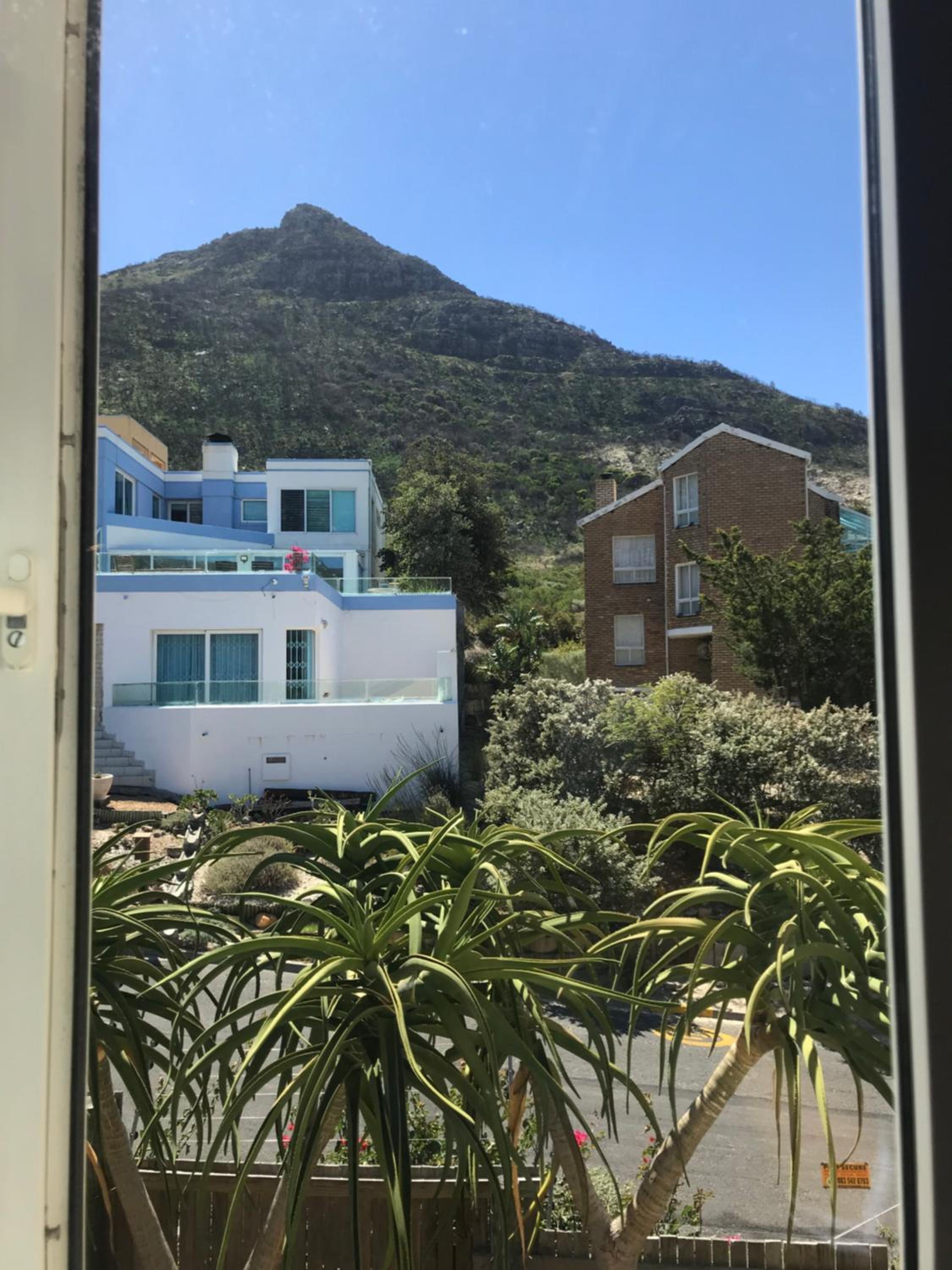 Standard Twin Room with Mountain View photo 2