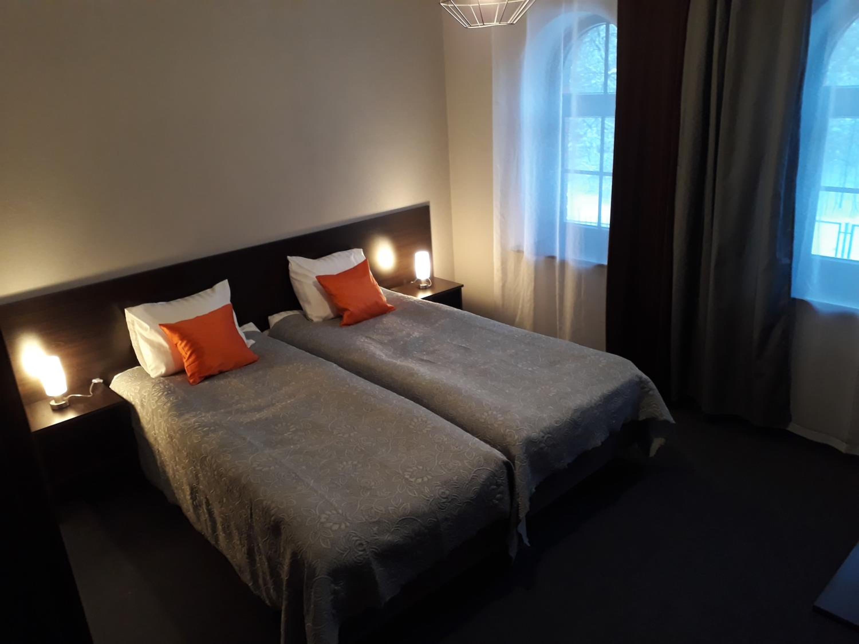Double or Twin Room - Photo 7