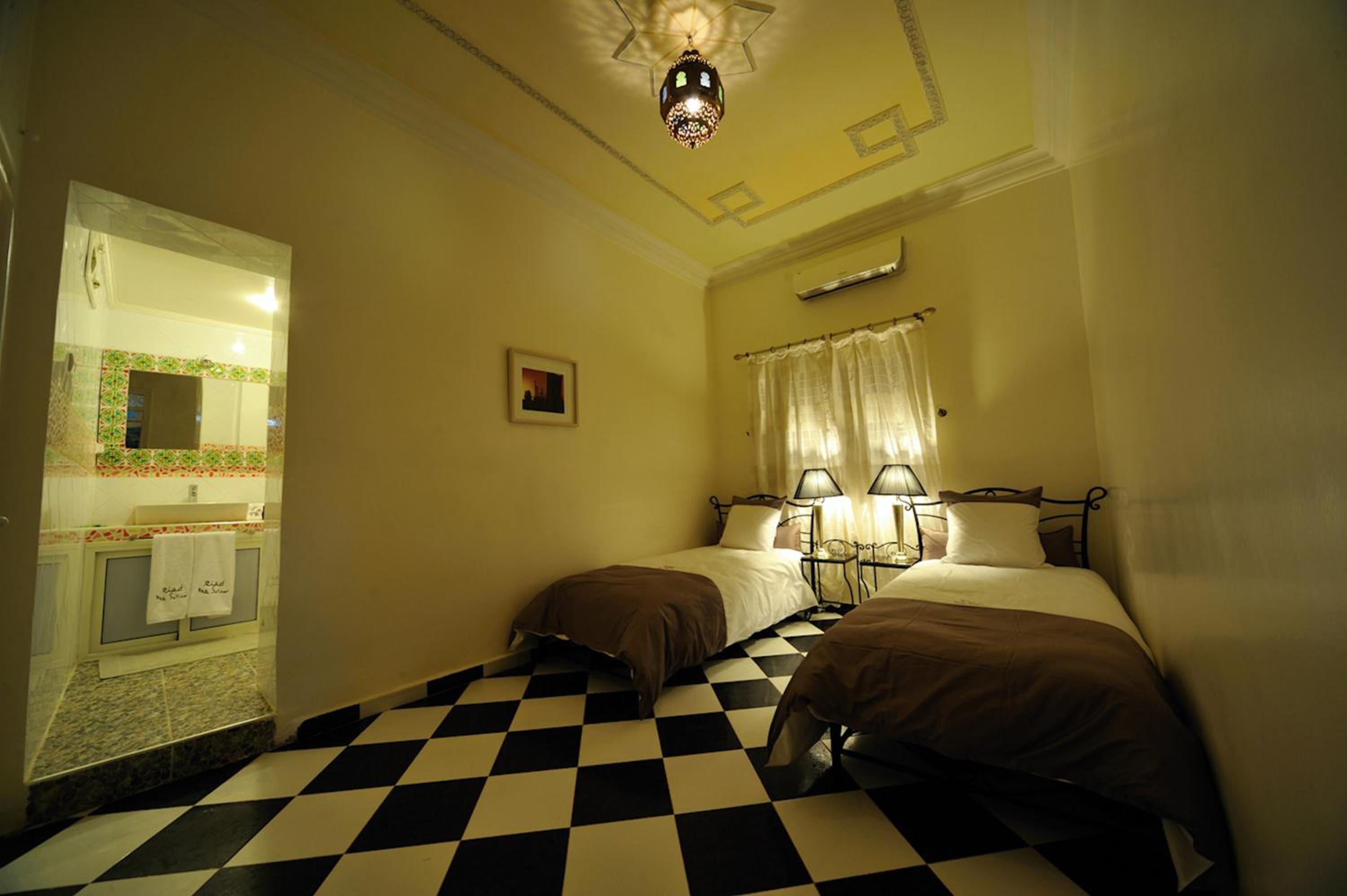 Superior Twin Room - Photo 5
