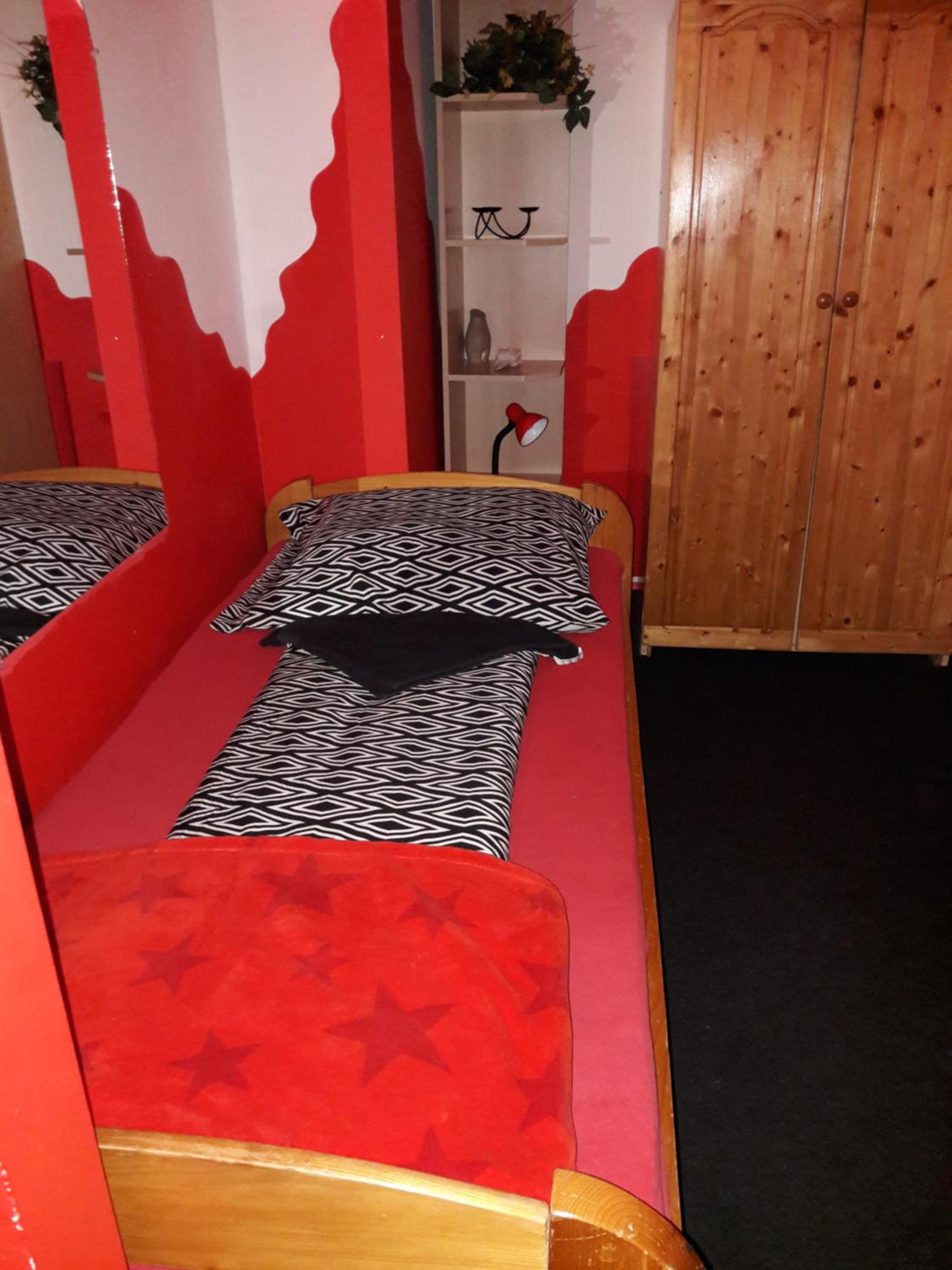 Triple Room with Bath photo 1