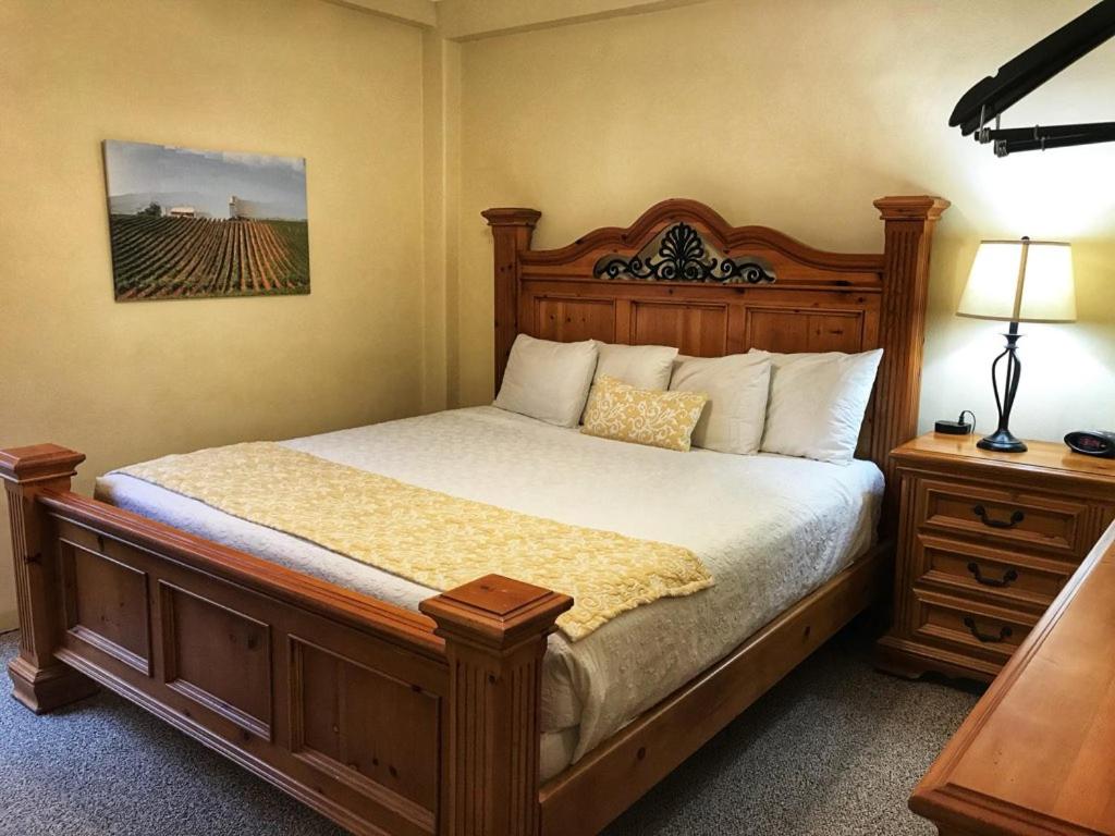 Suite with Balcony photo 1