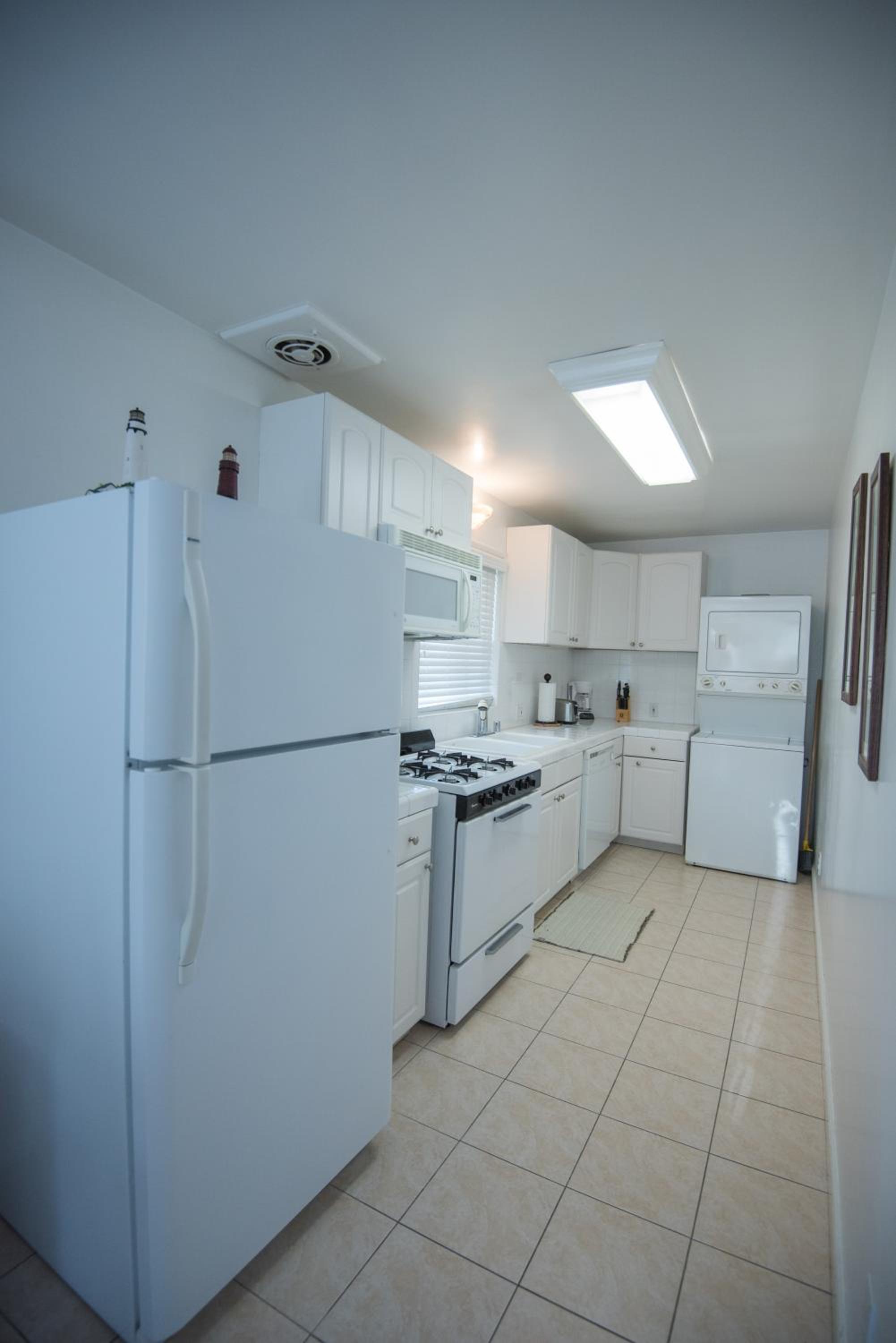 Three-Bedroom Apartment photo 2