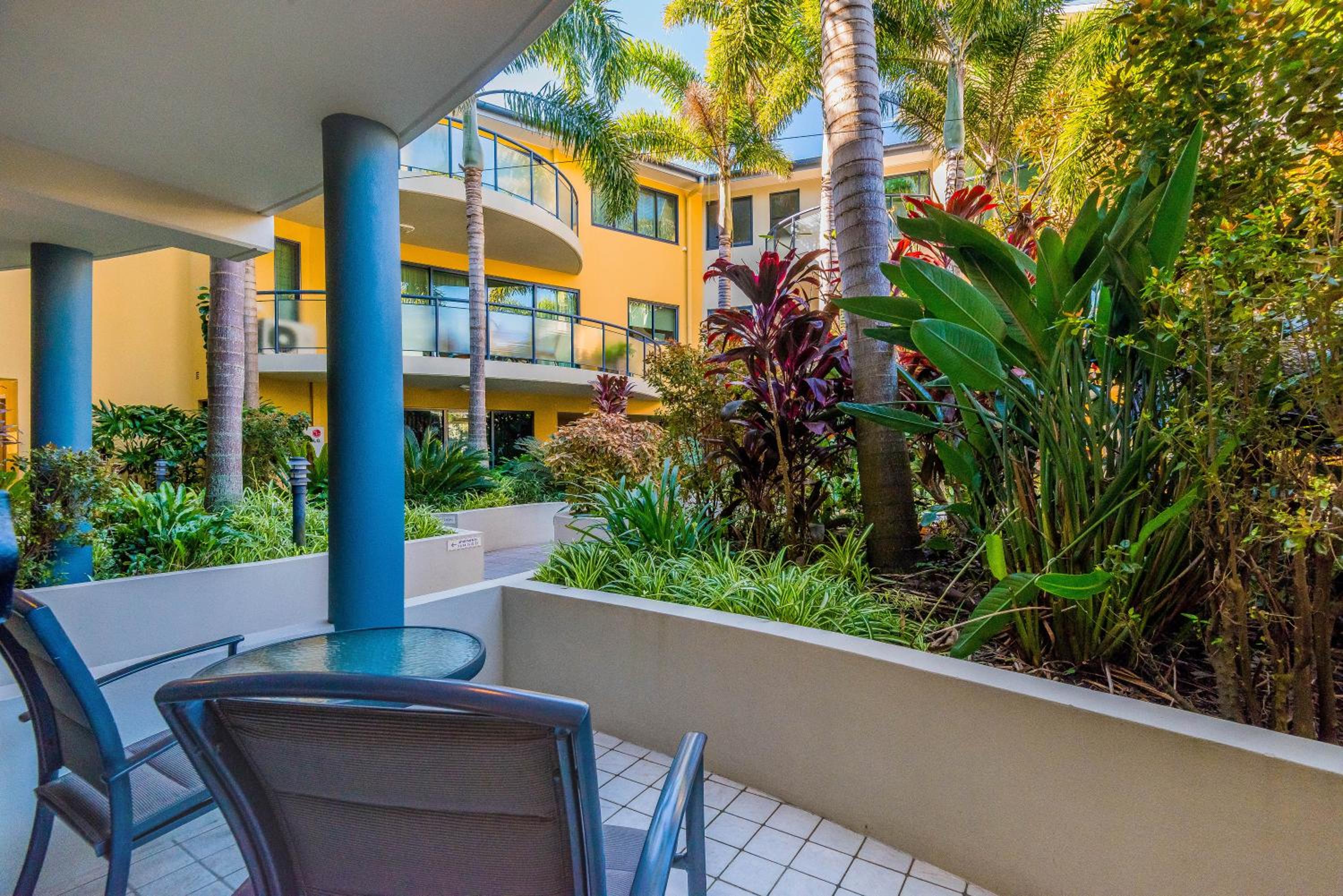 1 Bedroom Garden Apt - Photo 4