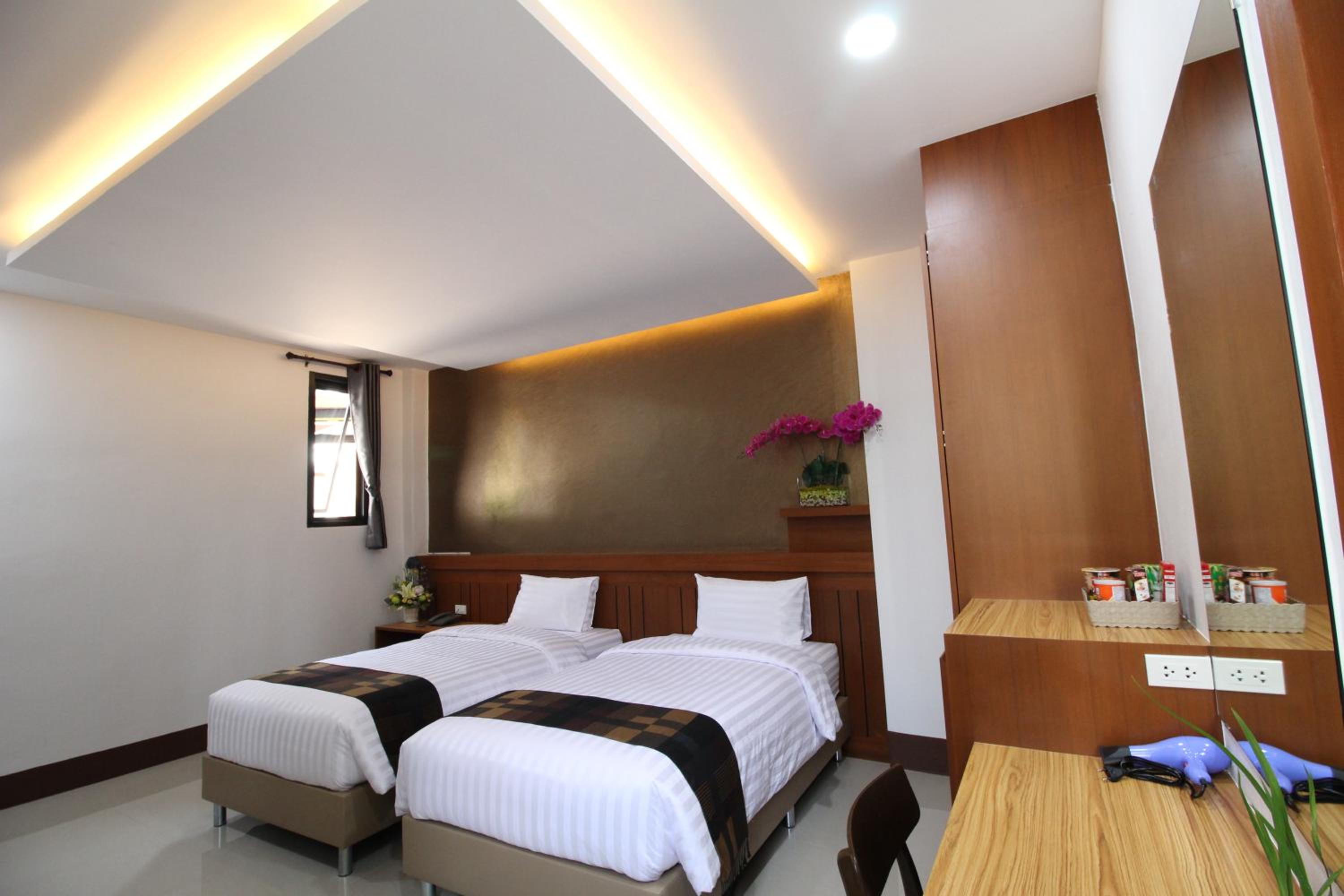 Deluxe Twin Room photo 2