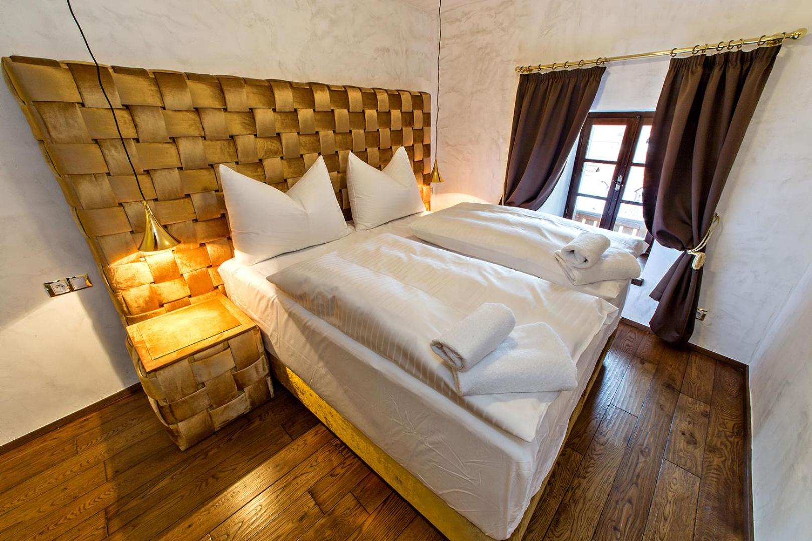 King Suite with Spa Bath and Balcony with Castle View - Photo 1