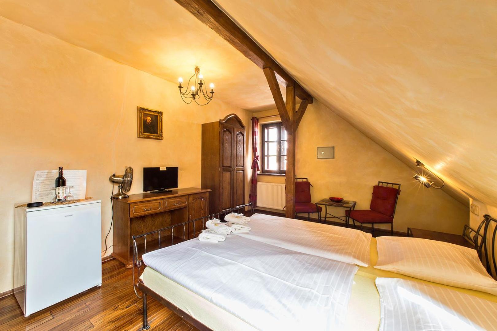 Double Room - Photo 2