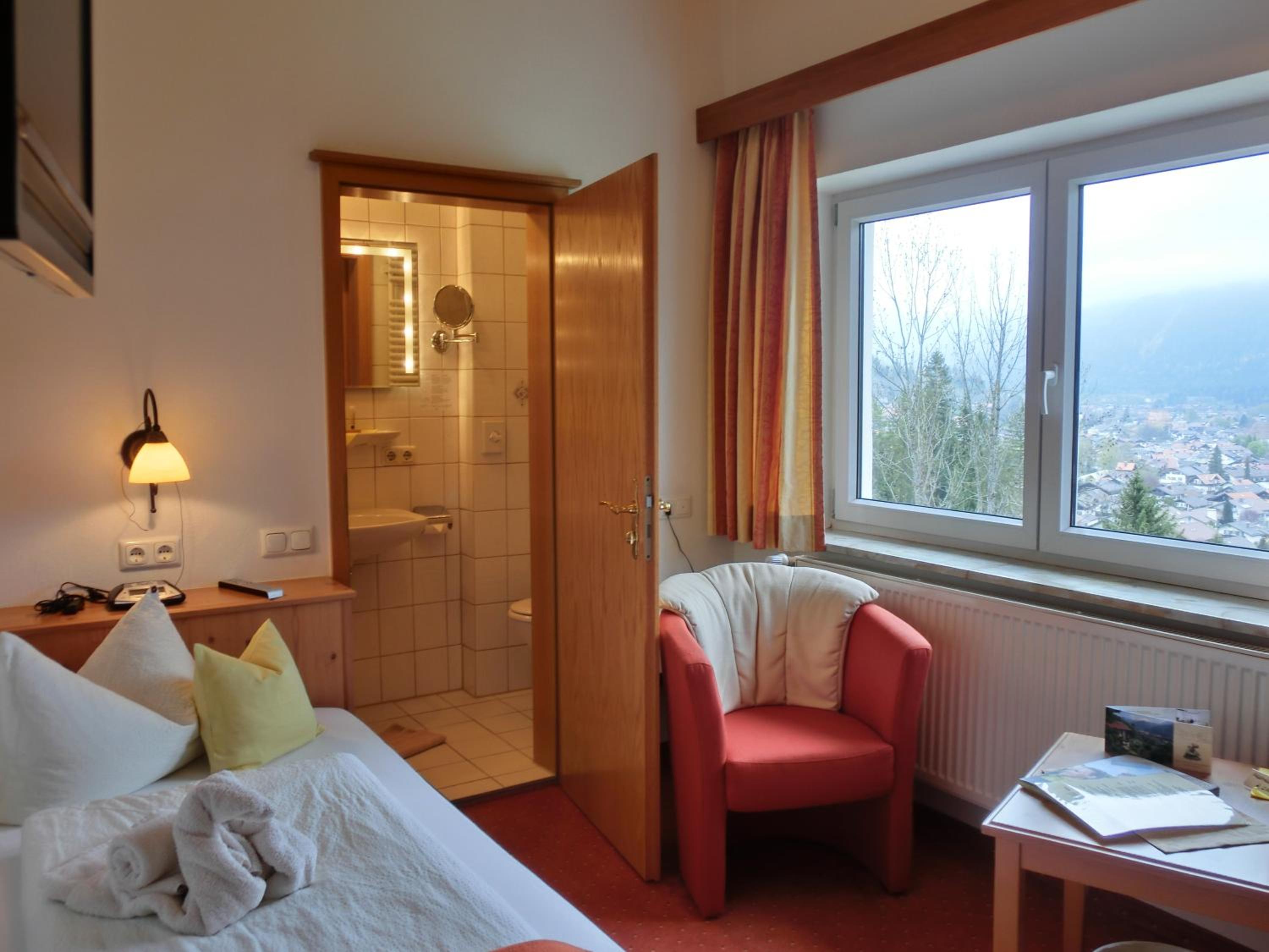 Single Room with Mountain View photo 1