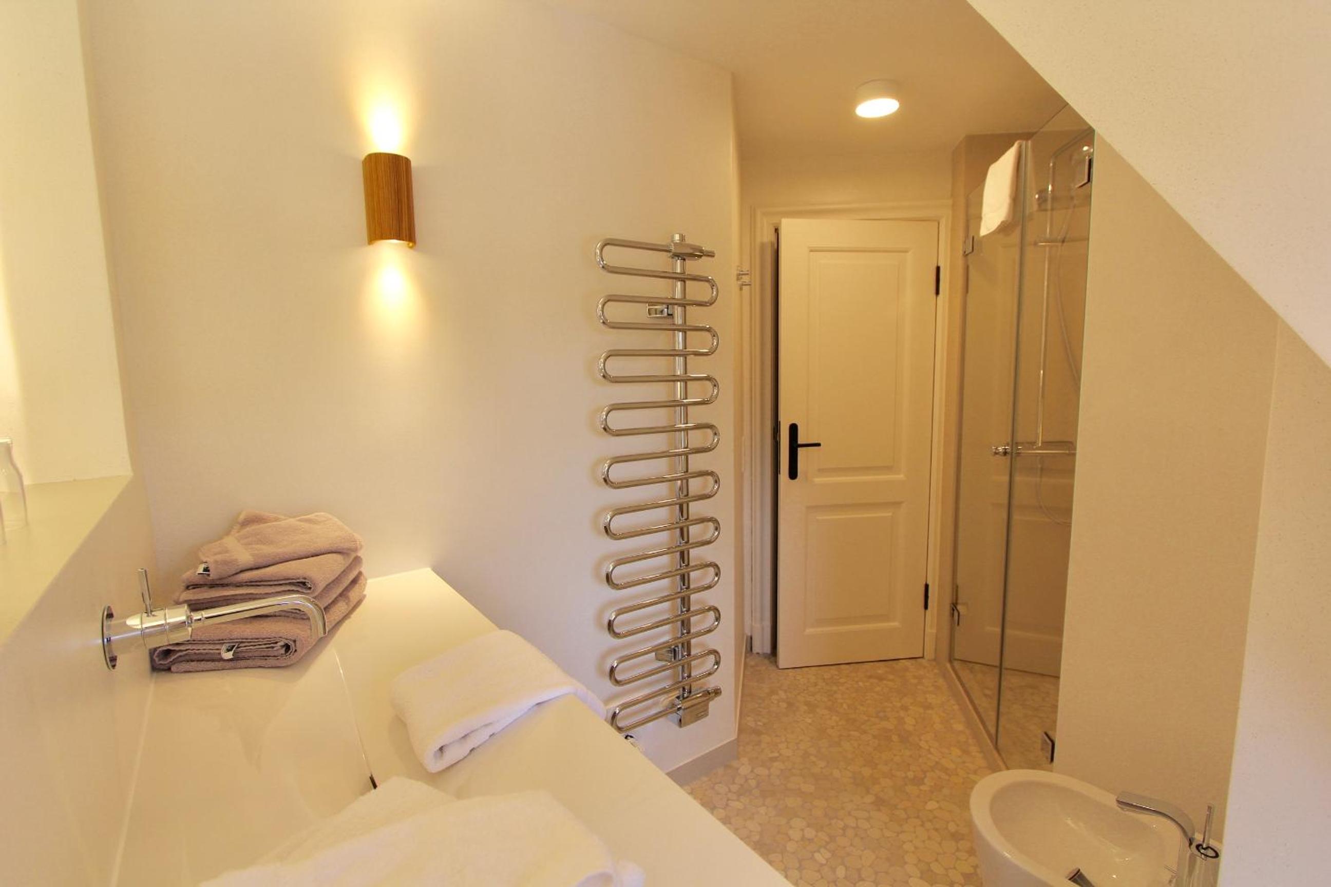 Two-Bedroom Apartment with Terrace photo 3