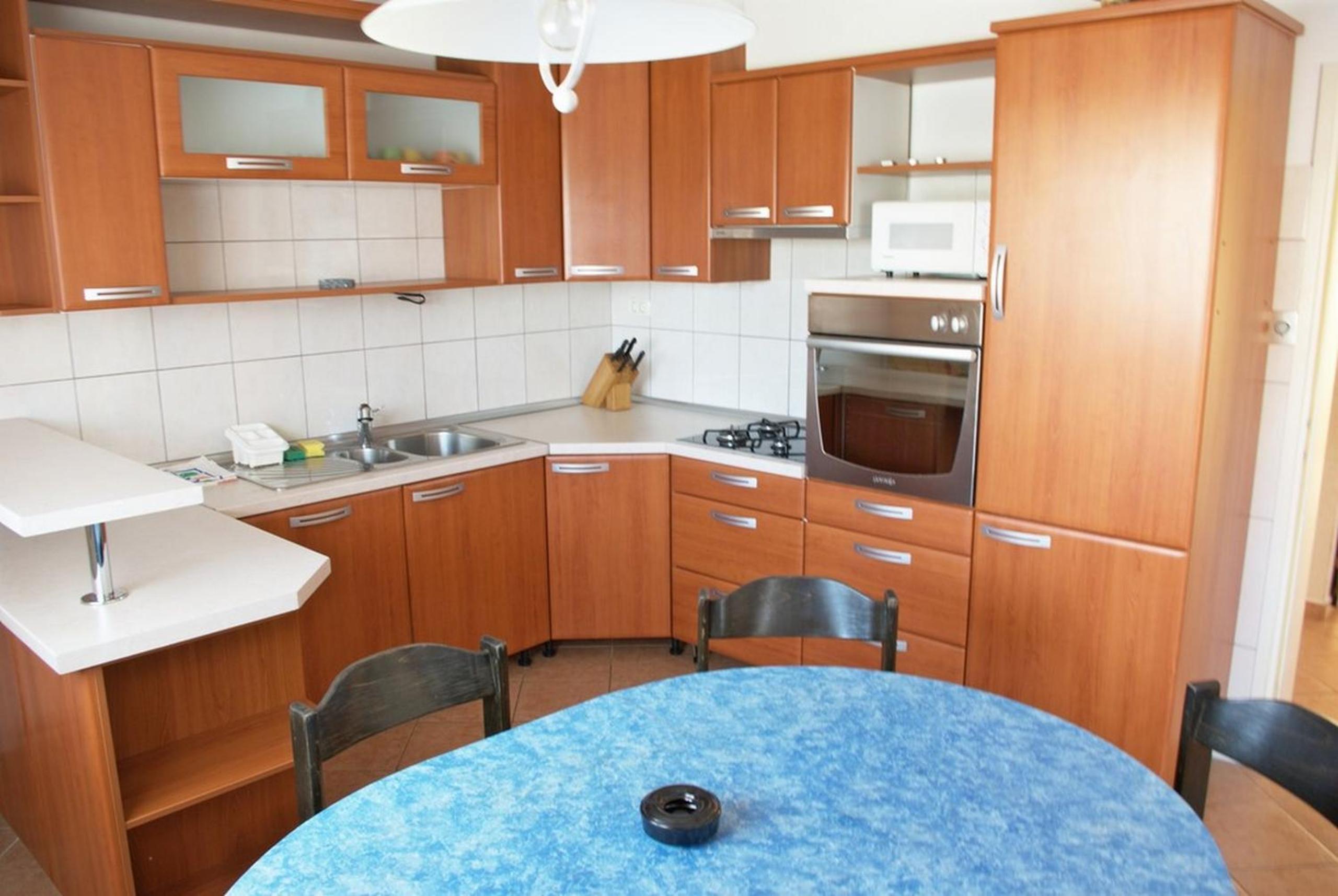 Three-Bedroom Apartment photo 2
