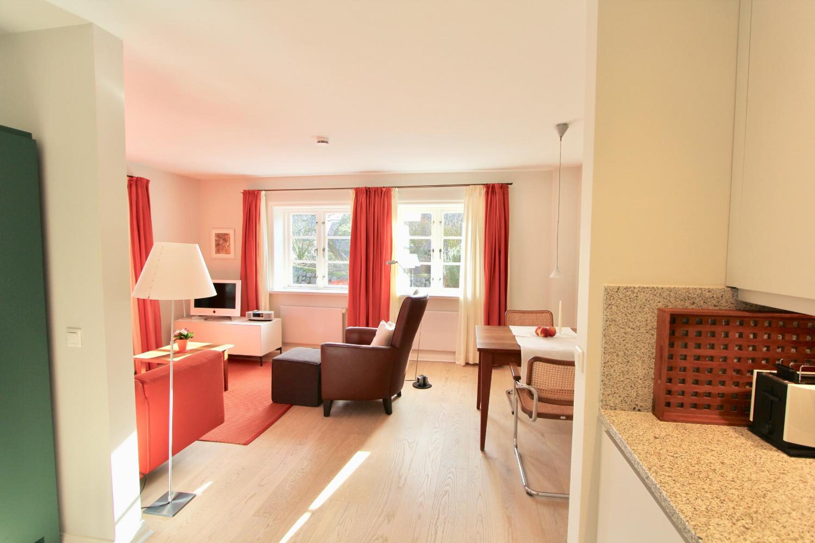 Apartment - Ground Floor photo 2