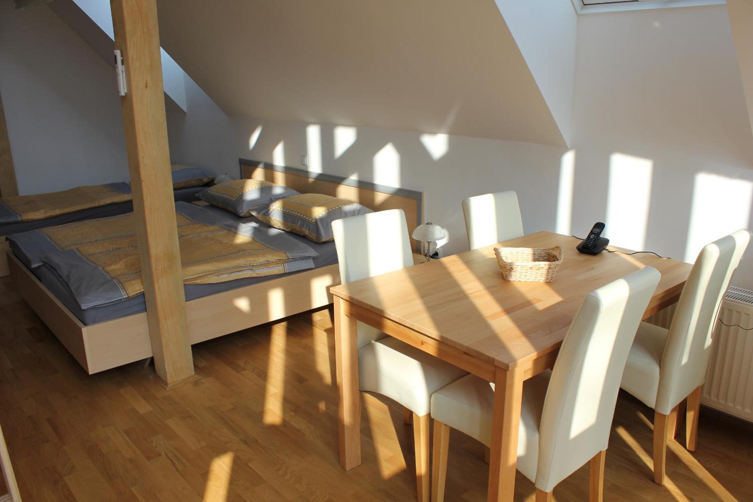 Standard Studio (4 Adults) - Photo 3
