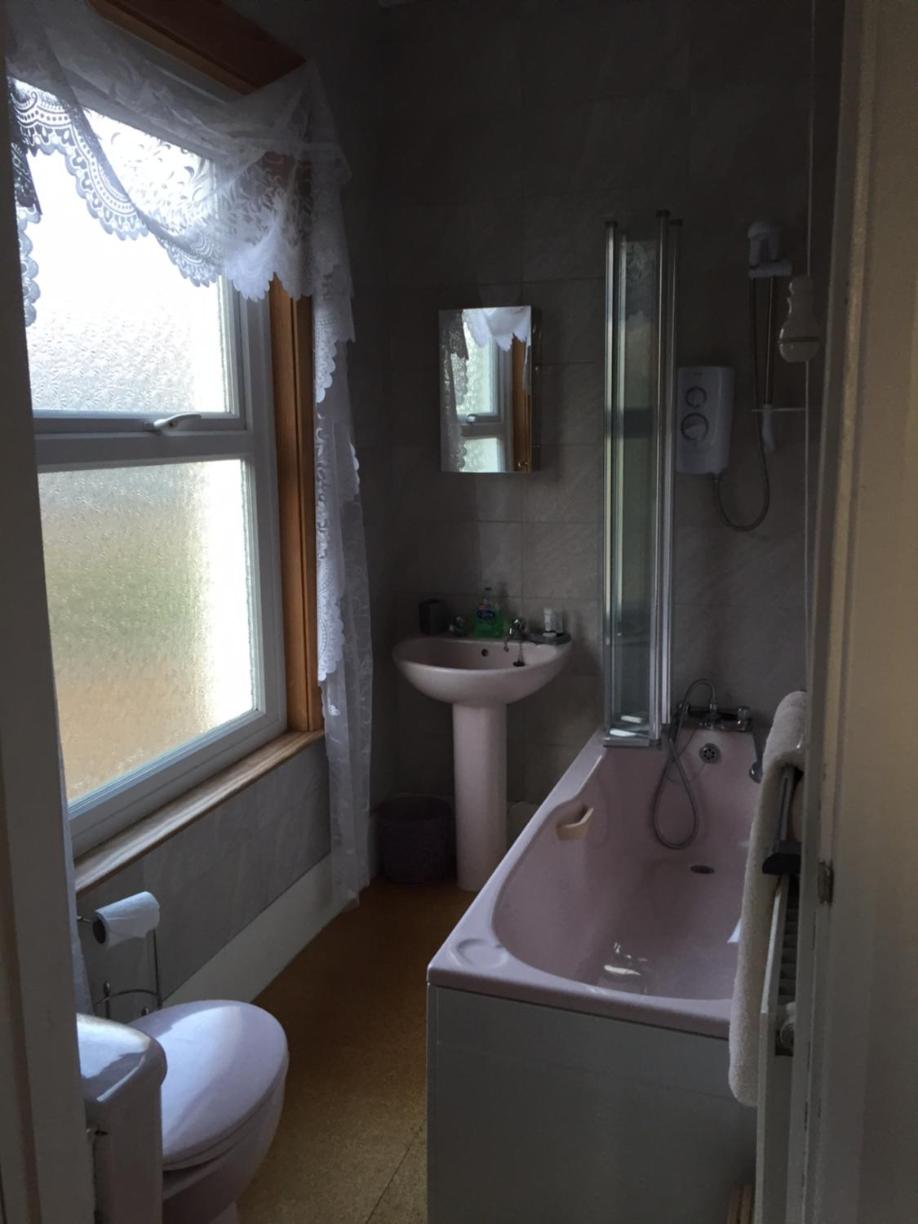 Deluxe Double Room with Bath photo 3