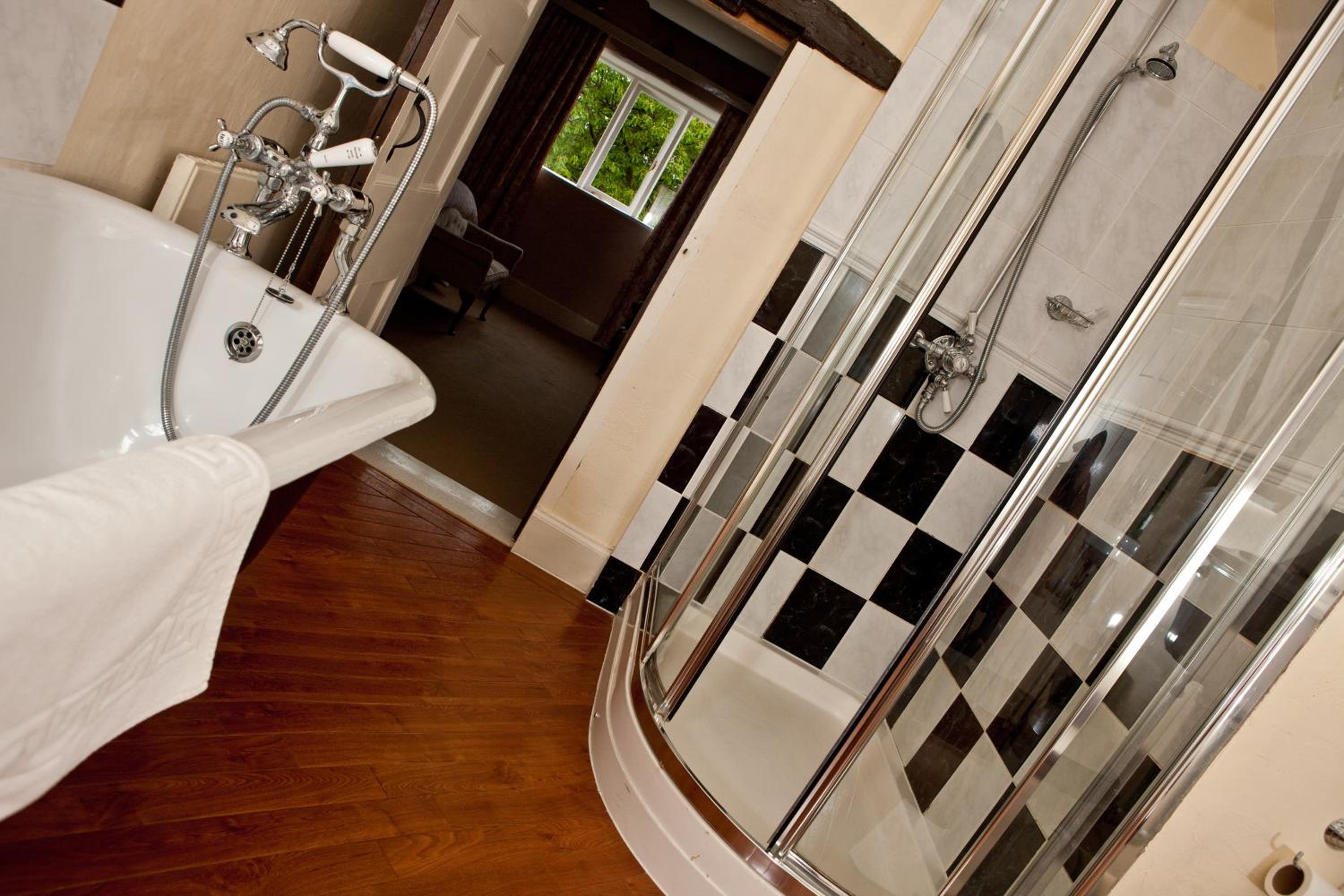 Deluxe King Room photo 2