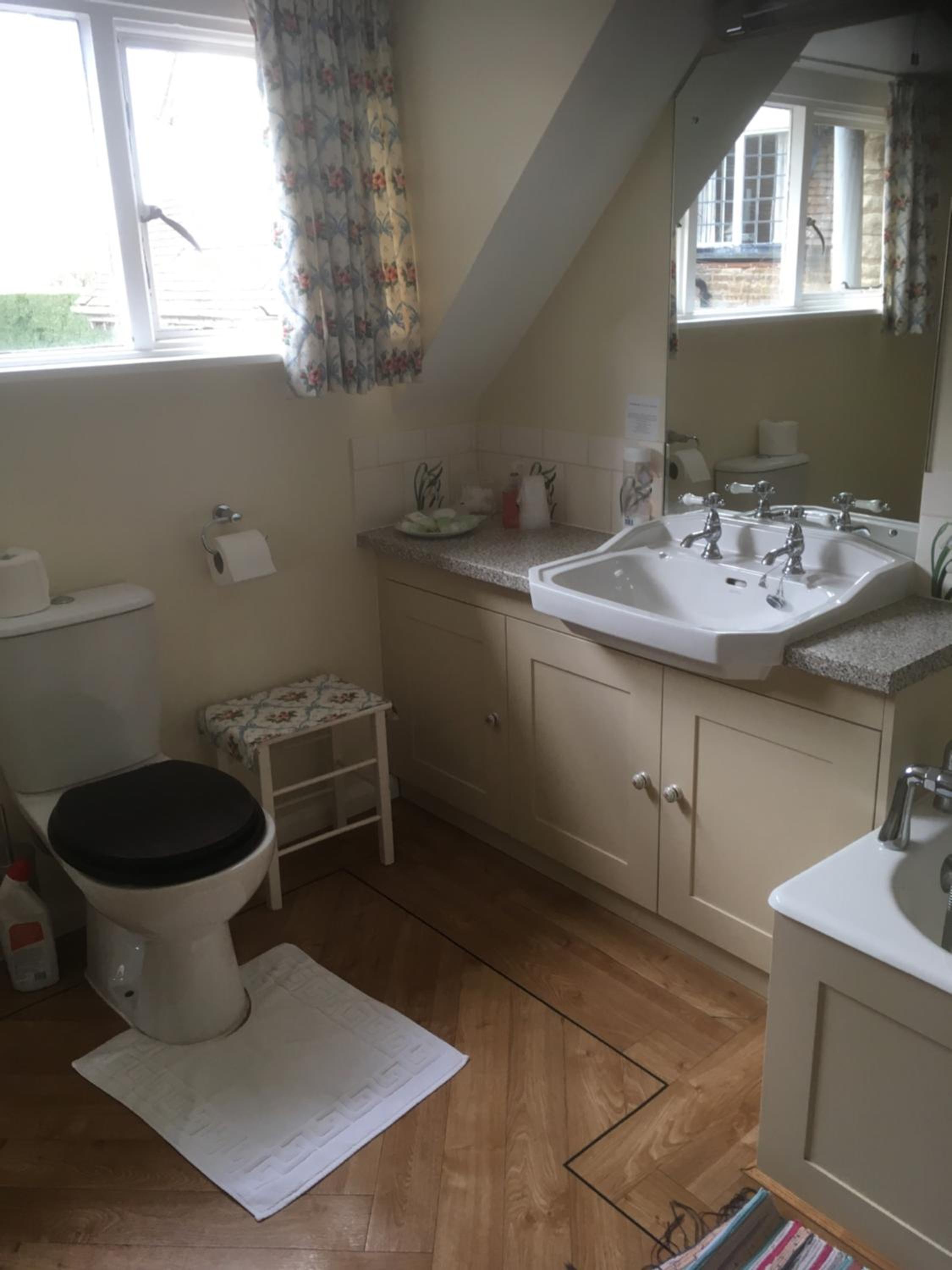 Family Room with Bathroom photo 2