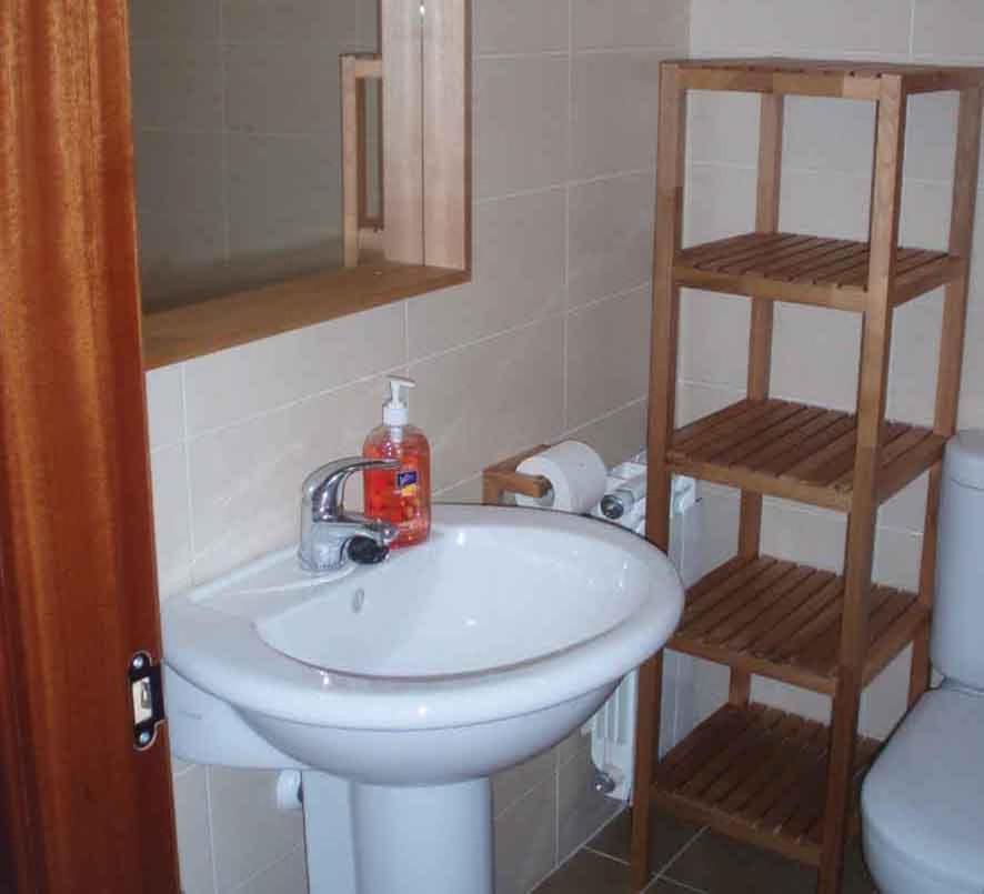 Apartment photo 2