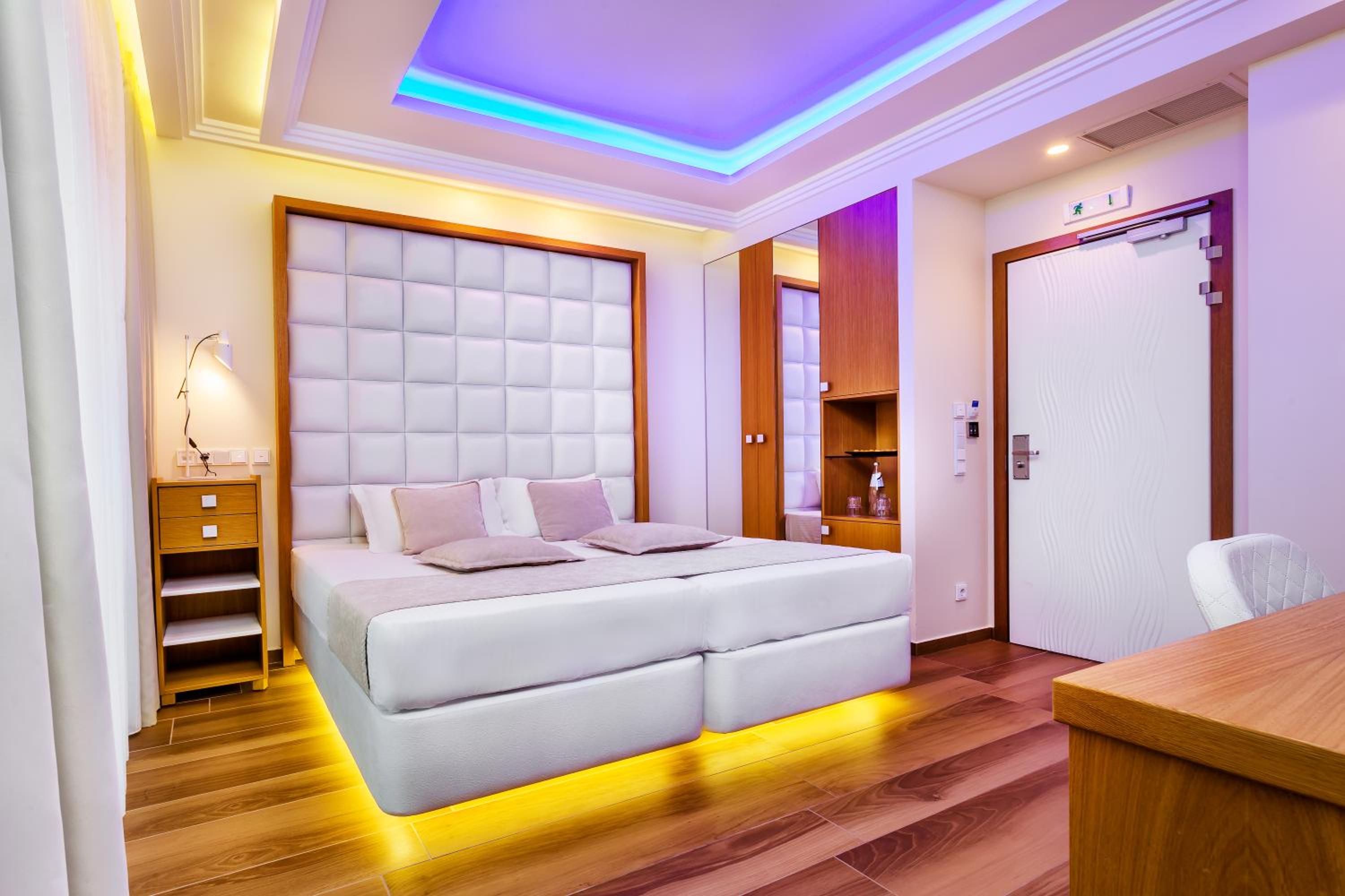 Double or Twin Room with City View