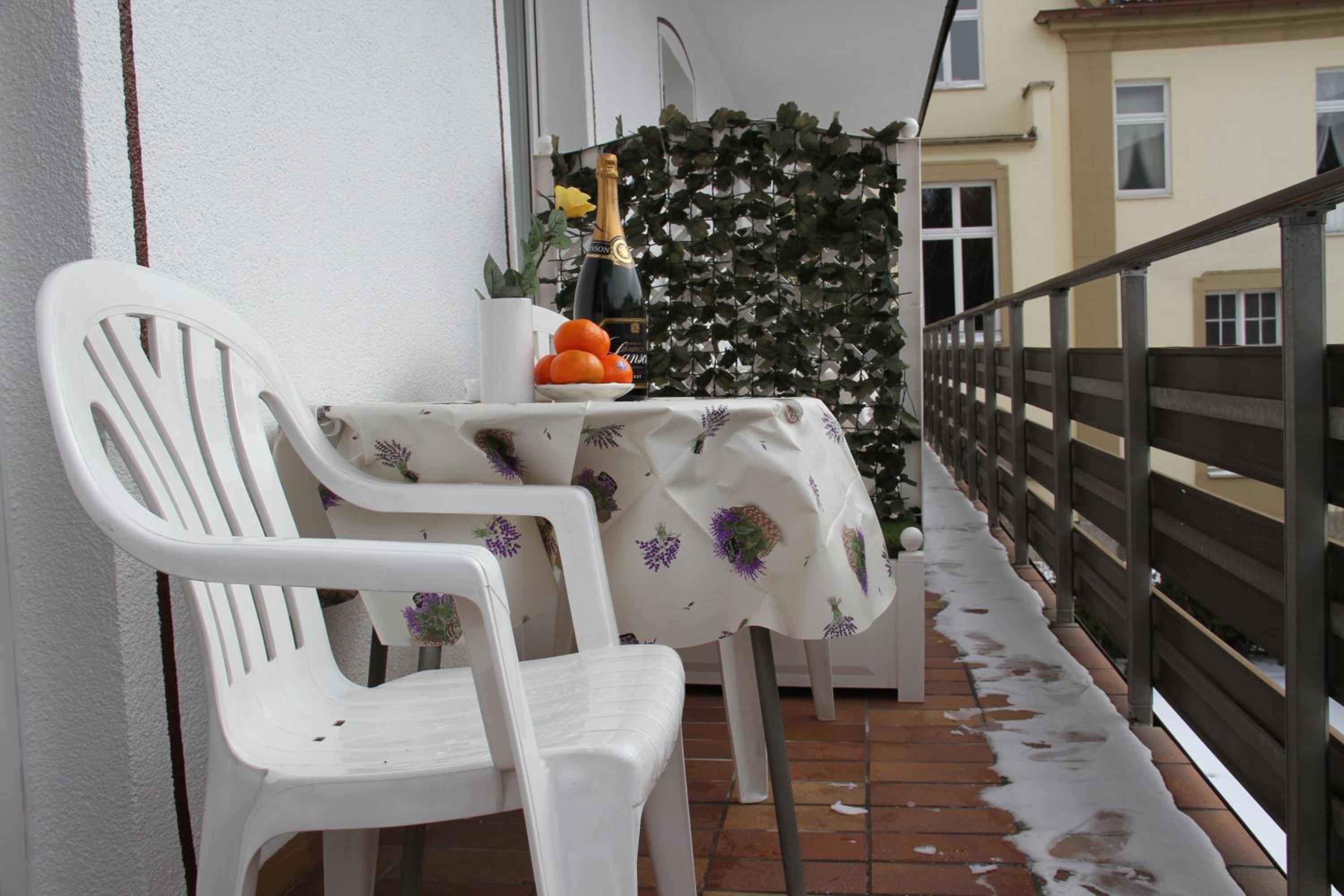 Single Room with Balcony photo 3
