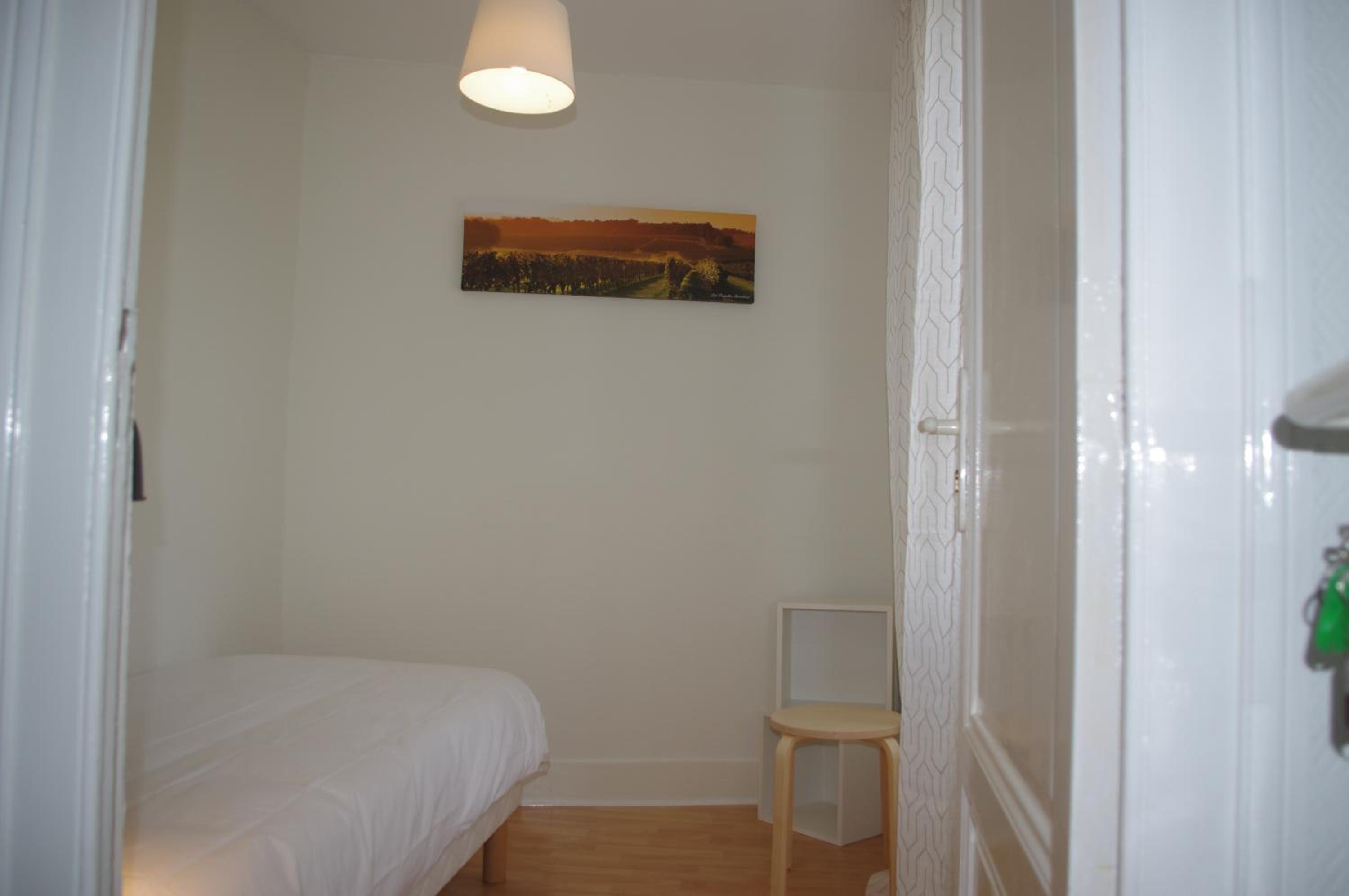 Standard Triple Room - Photo 4