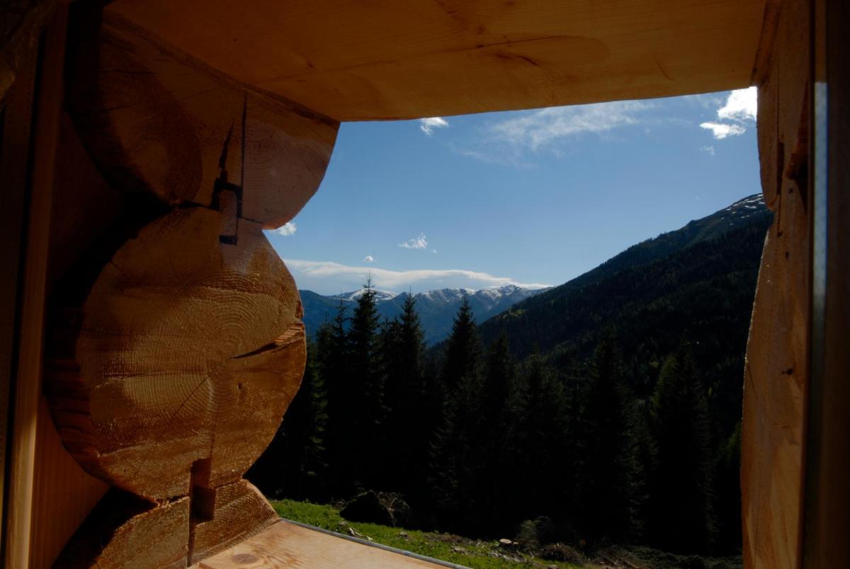 Chalet (2 Adults) - Photo 2