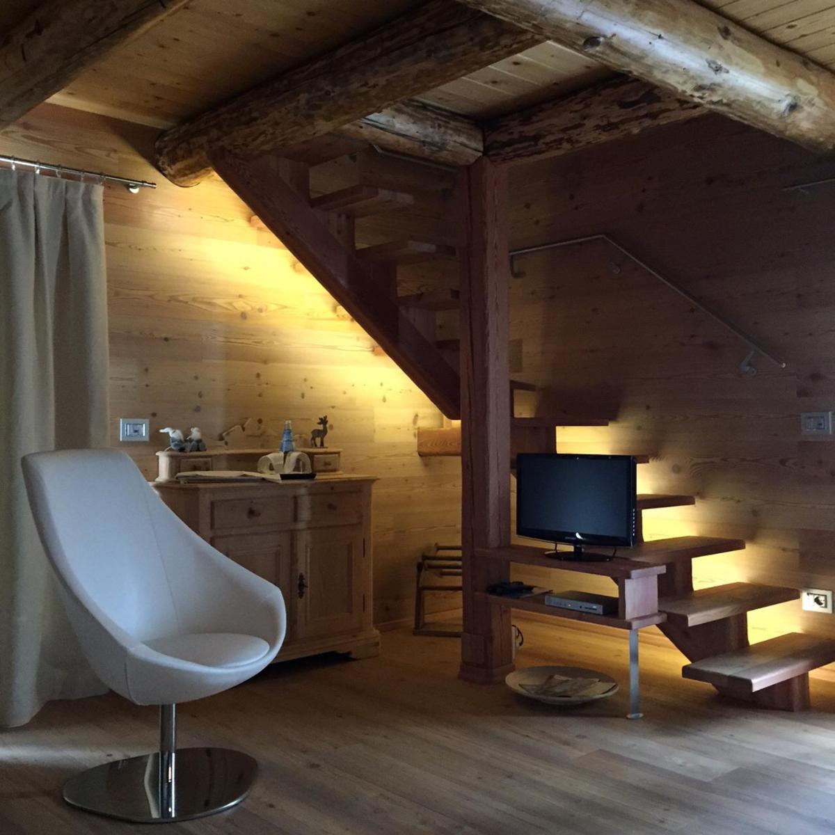 Superior Chalet - Photo 1