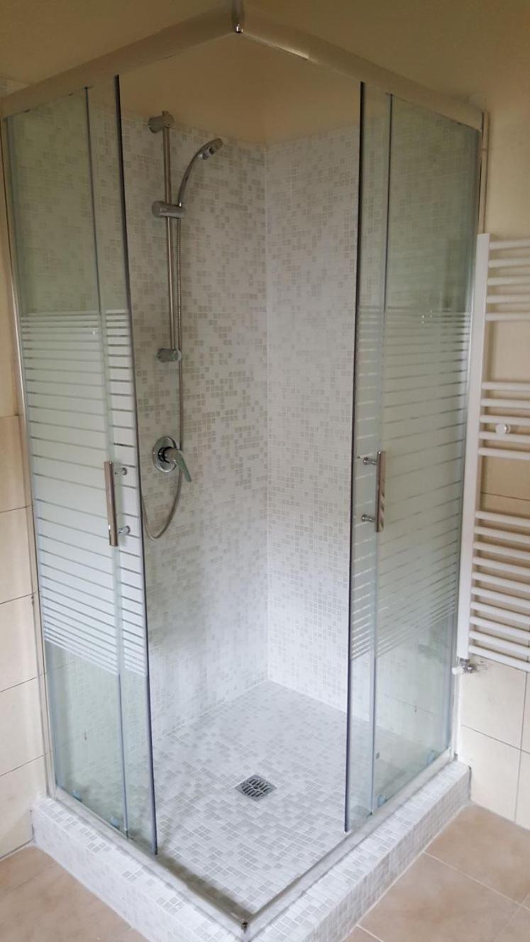 Family Room With Private Bathroom photo 3