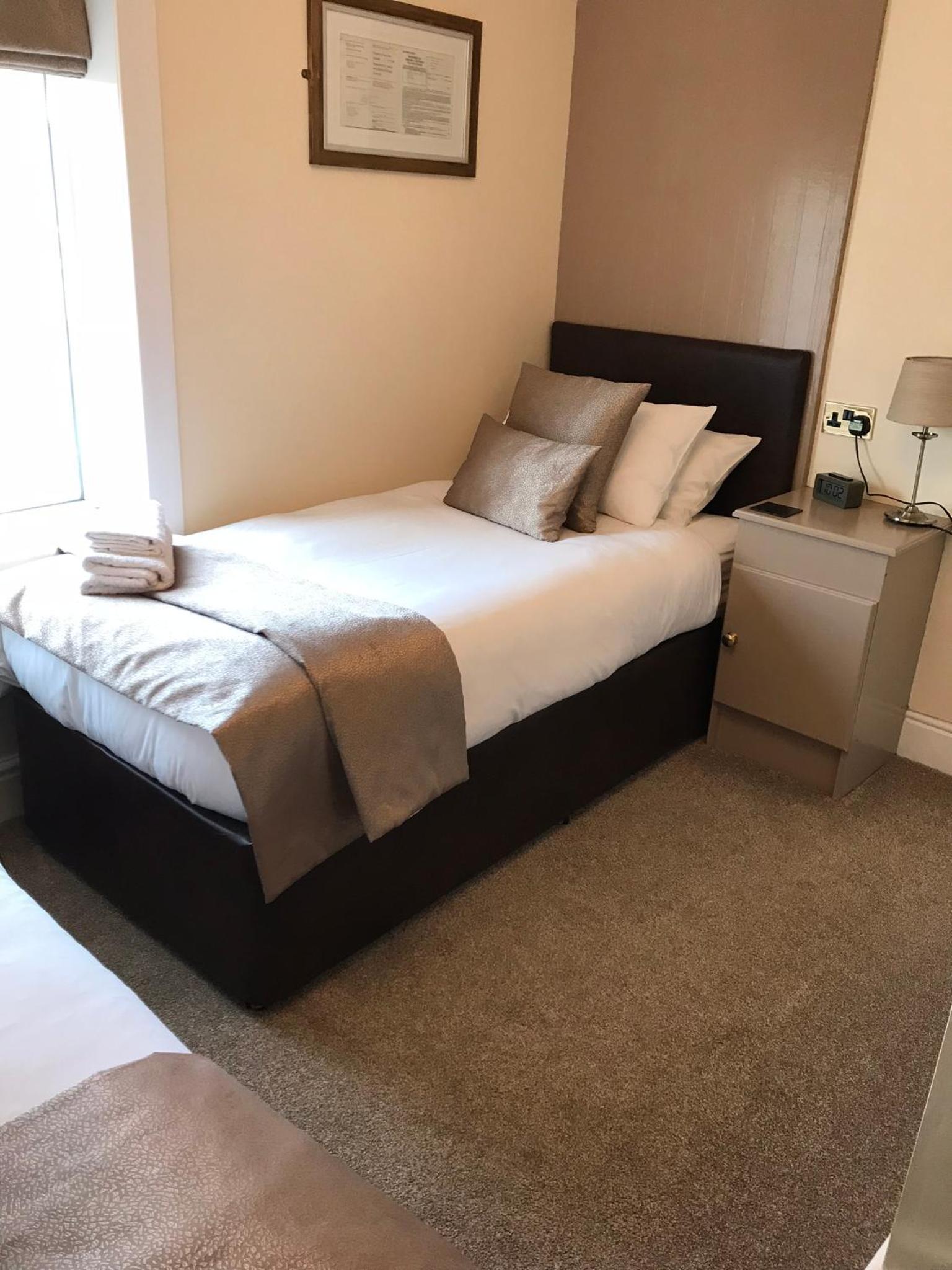 Economy Single Room
