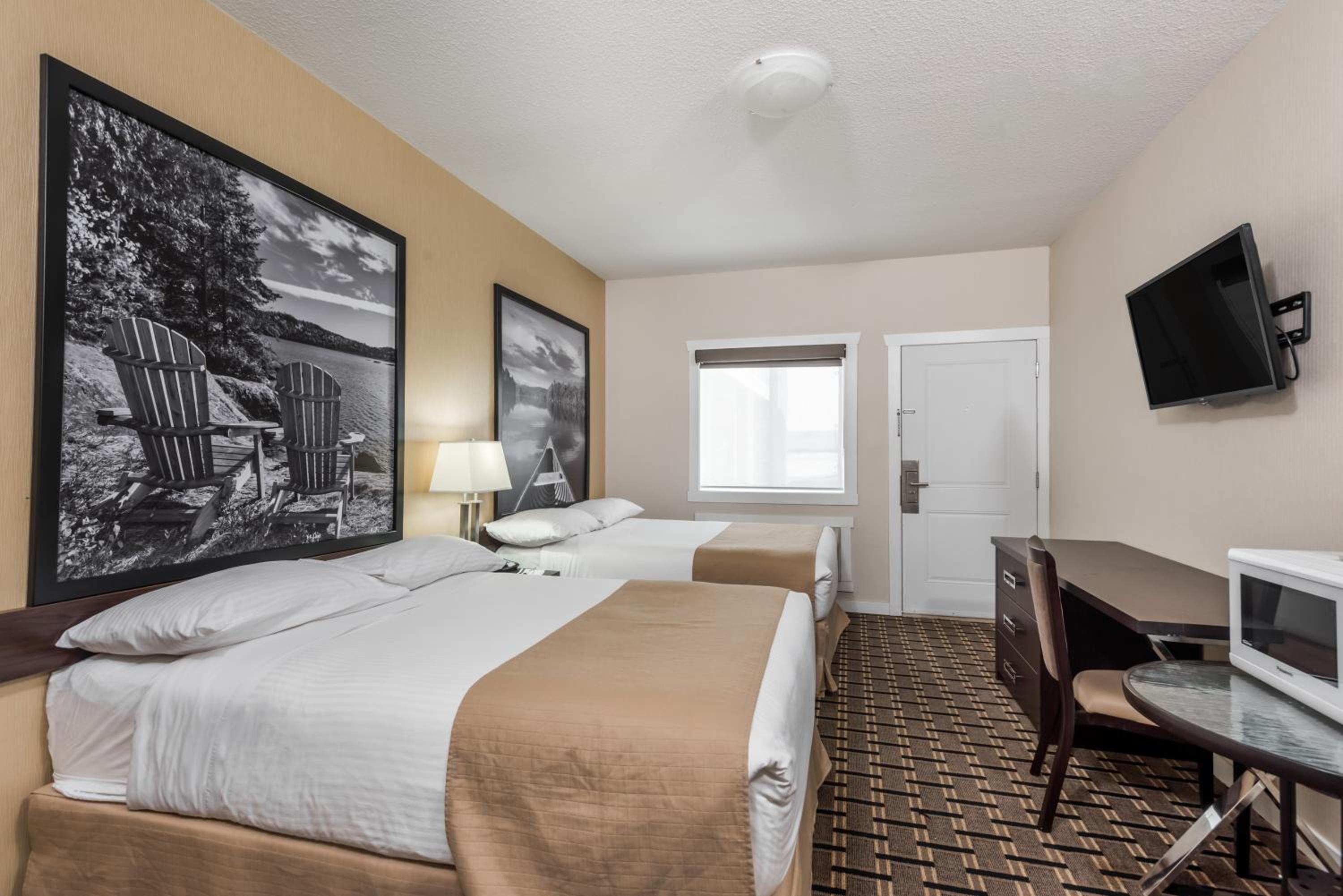 Double Room - Mobility Access/Non-Smoking photo 3