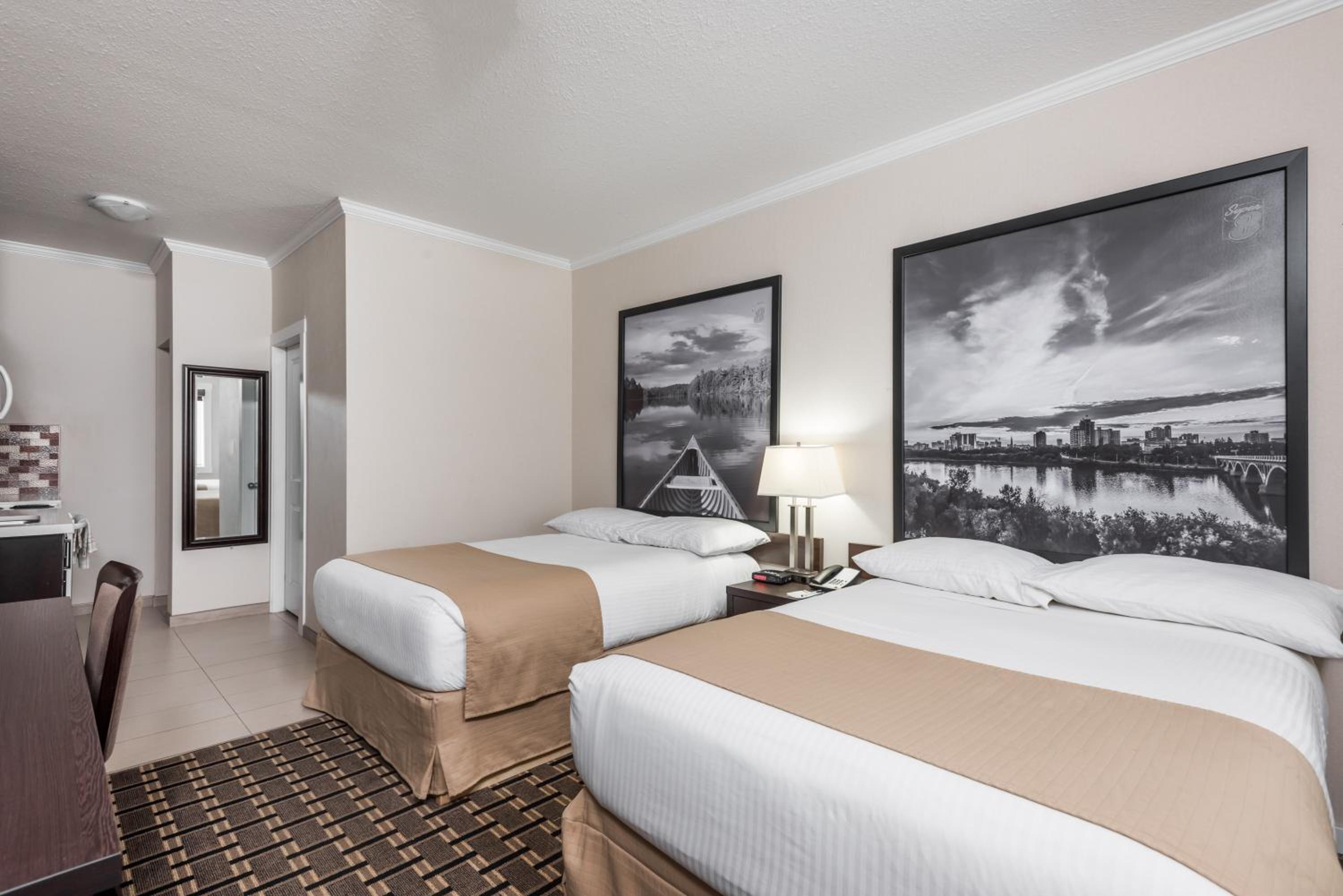 Deluxe Double Room with Two Double Beds - Non-Smoking photo 1