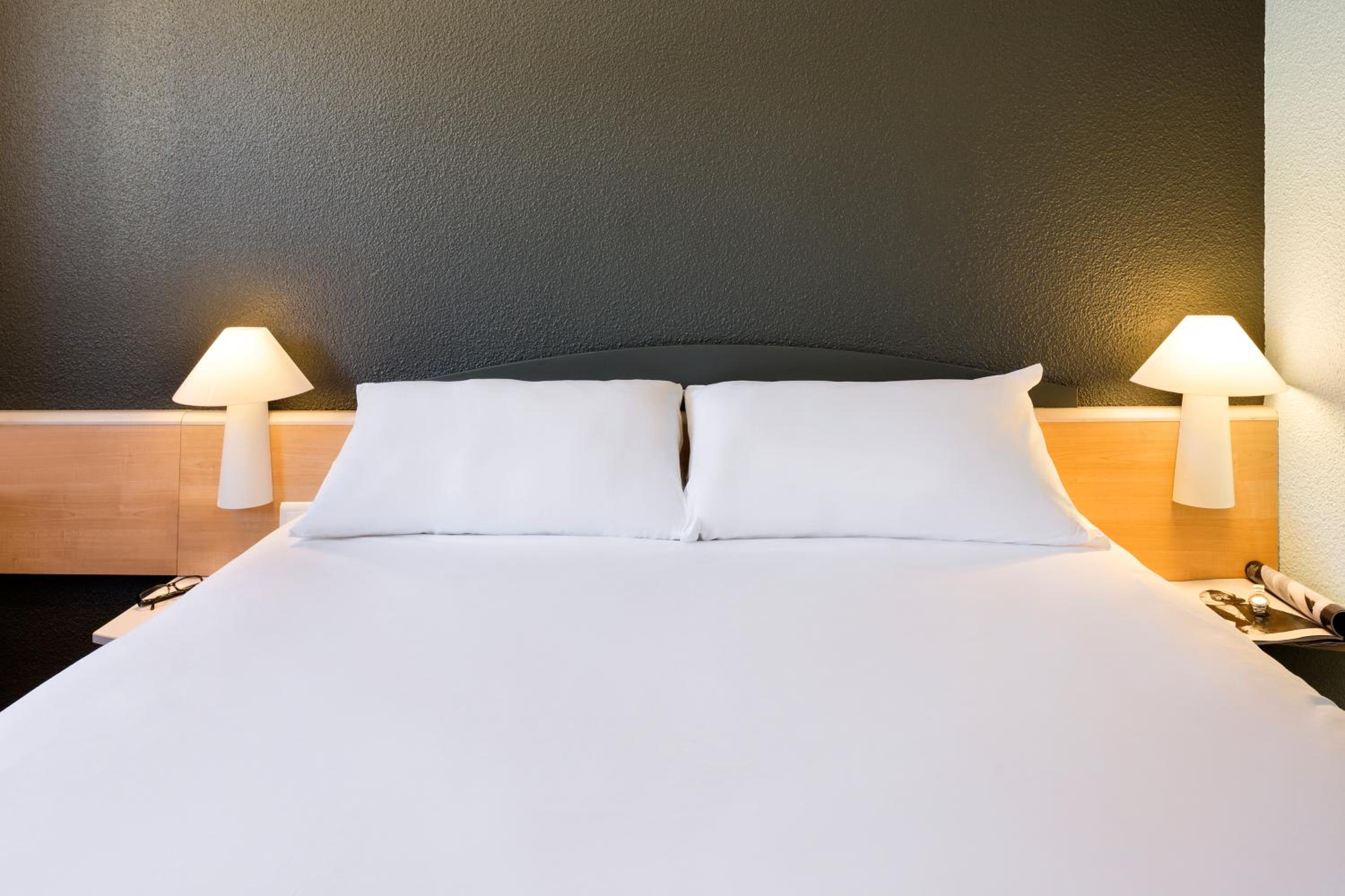 Standard Double Room - Photo 4