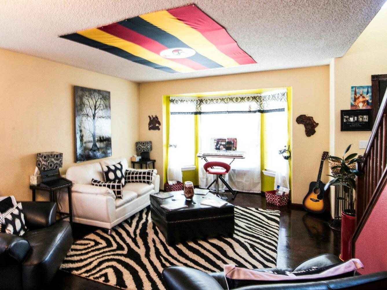 King Room 1 - Photo 10