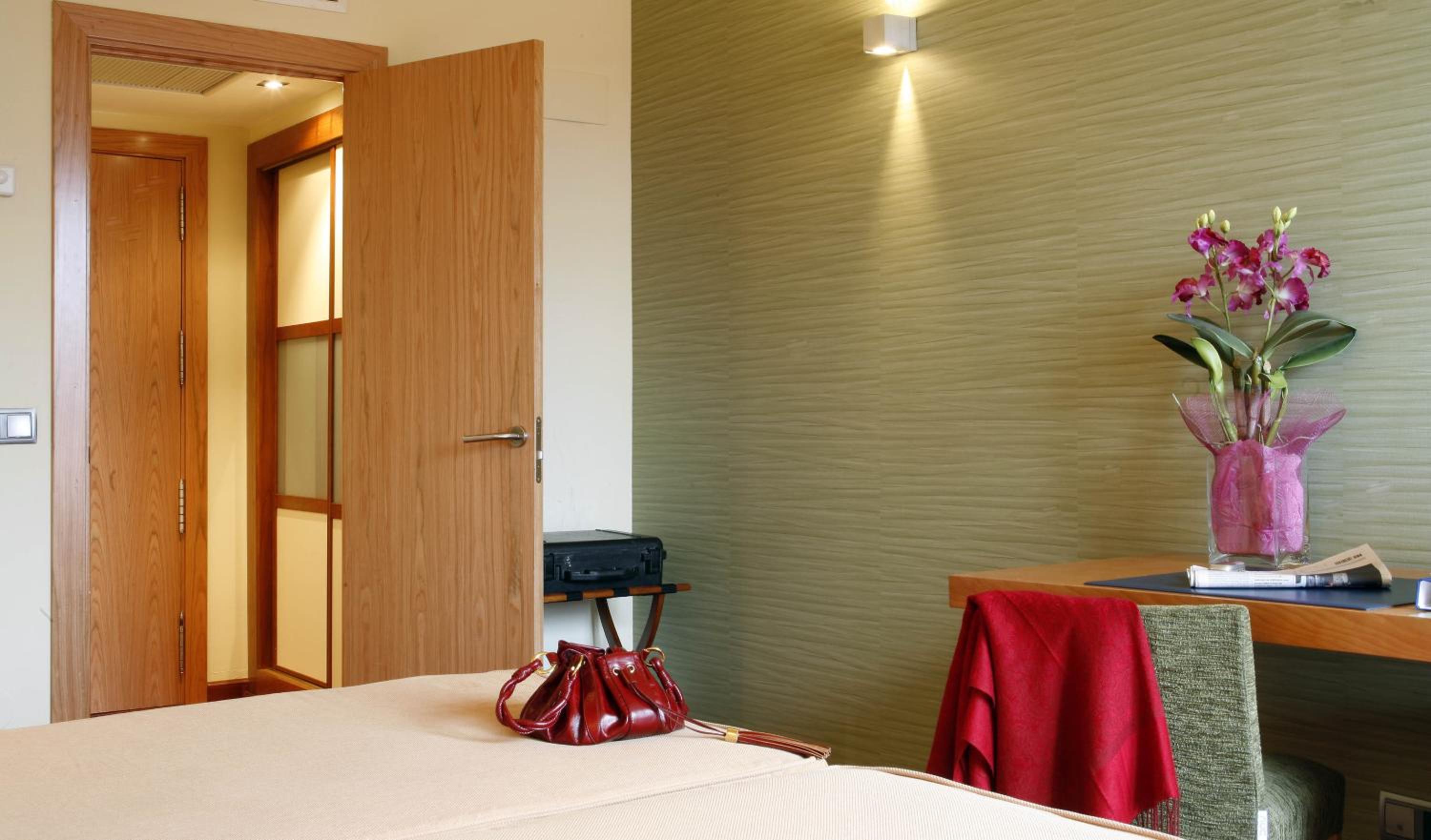 Double or Twin Room - Photo 12