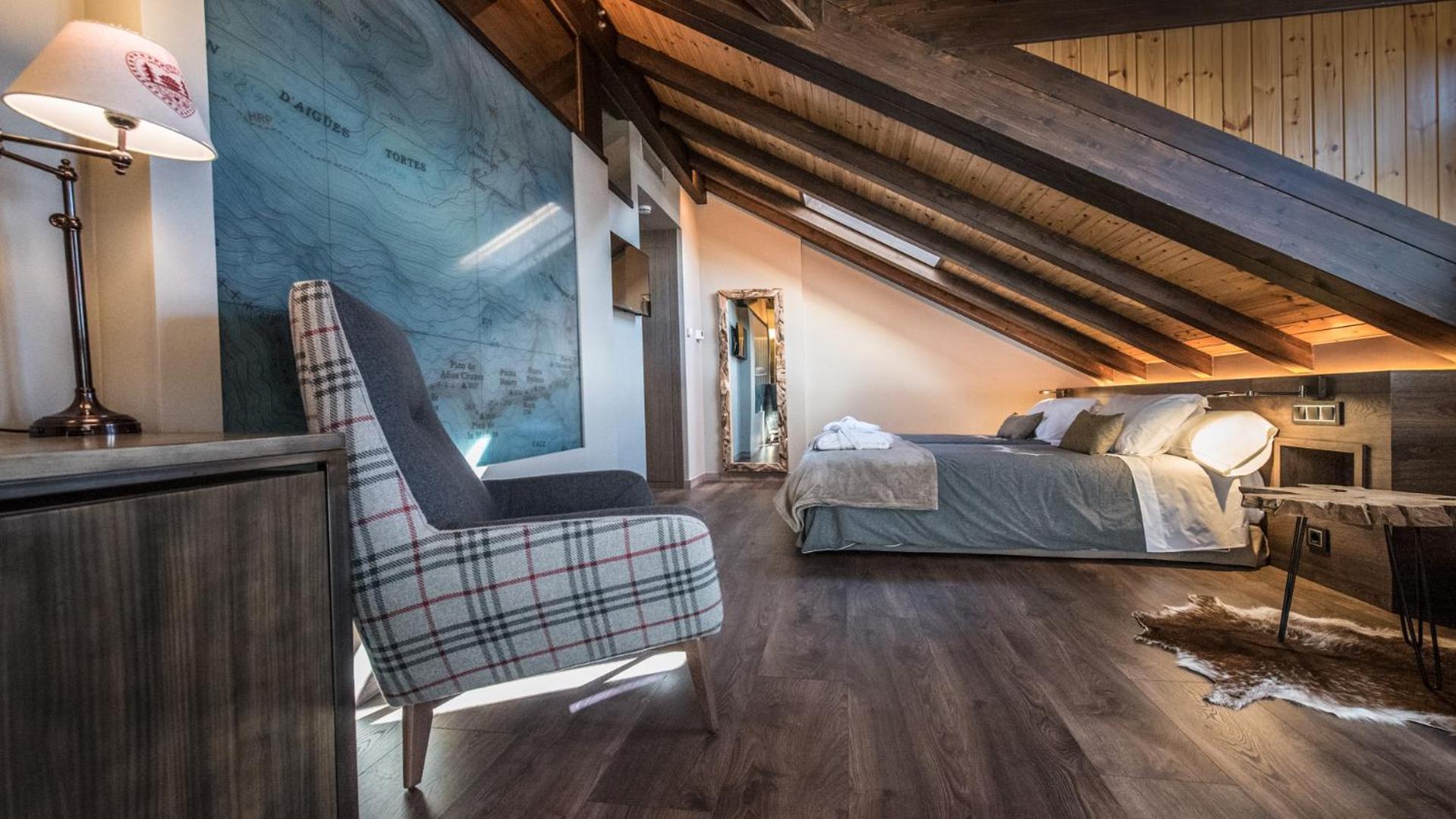 Habitación Doble con Bañera de Hidromasaje