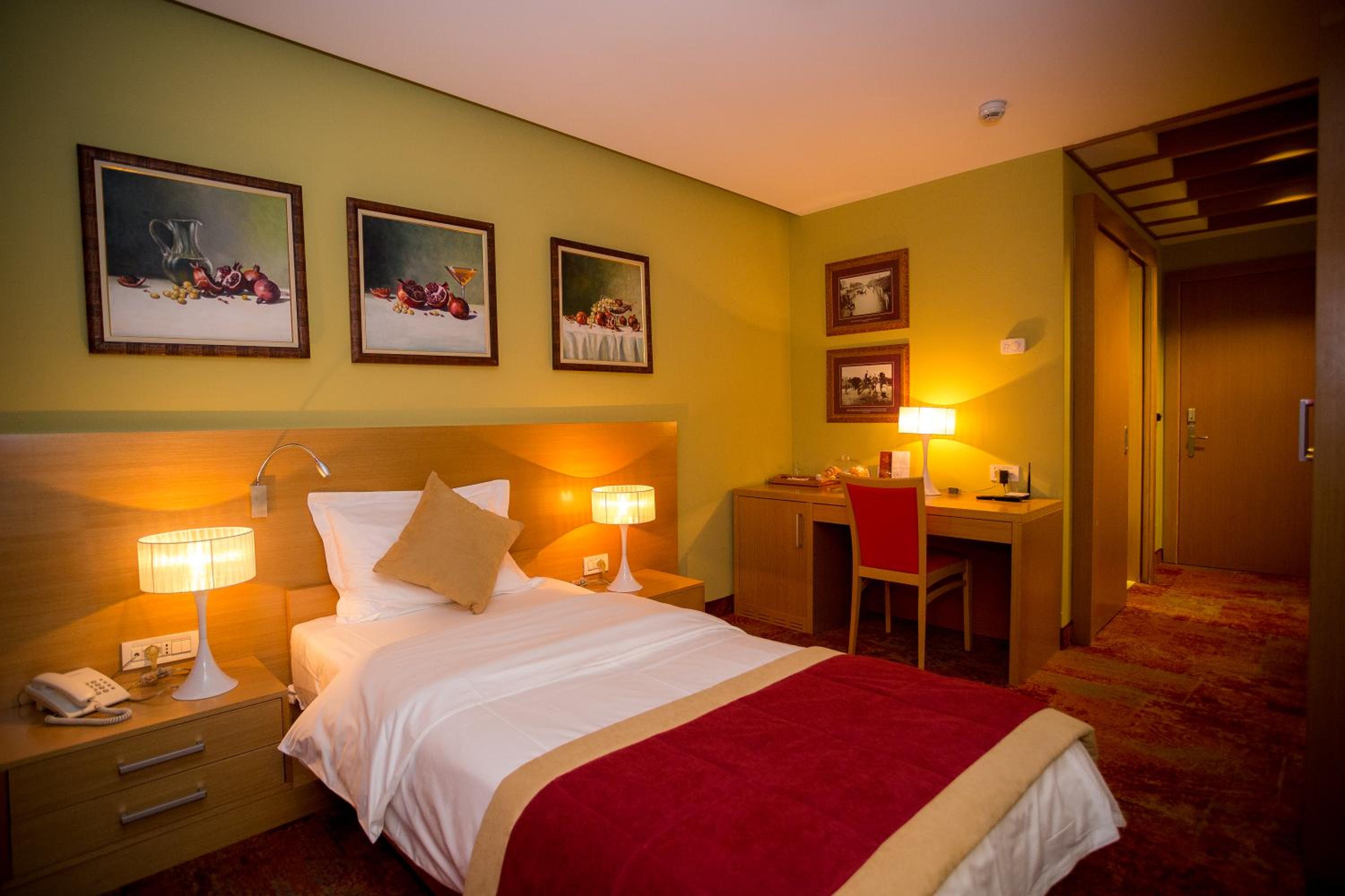 Single Room photo 3