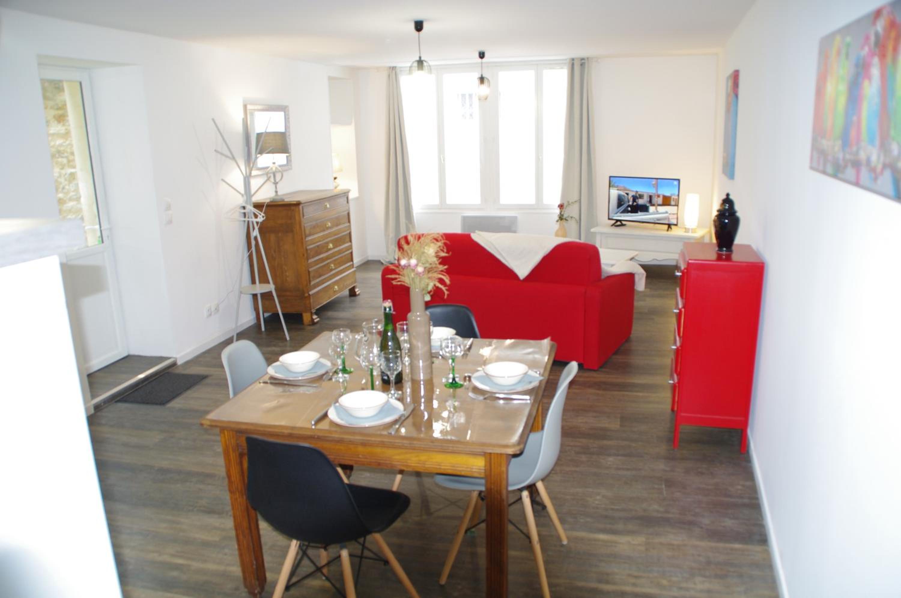 Apartment - Ground Floor photo 2