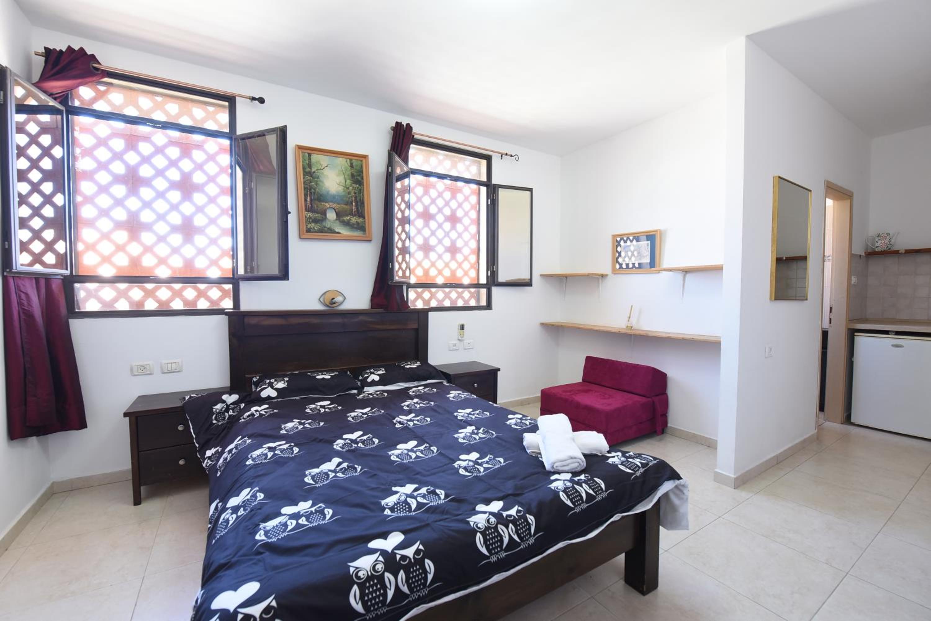 Standard Double Room - Photo 3