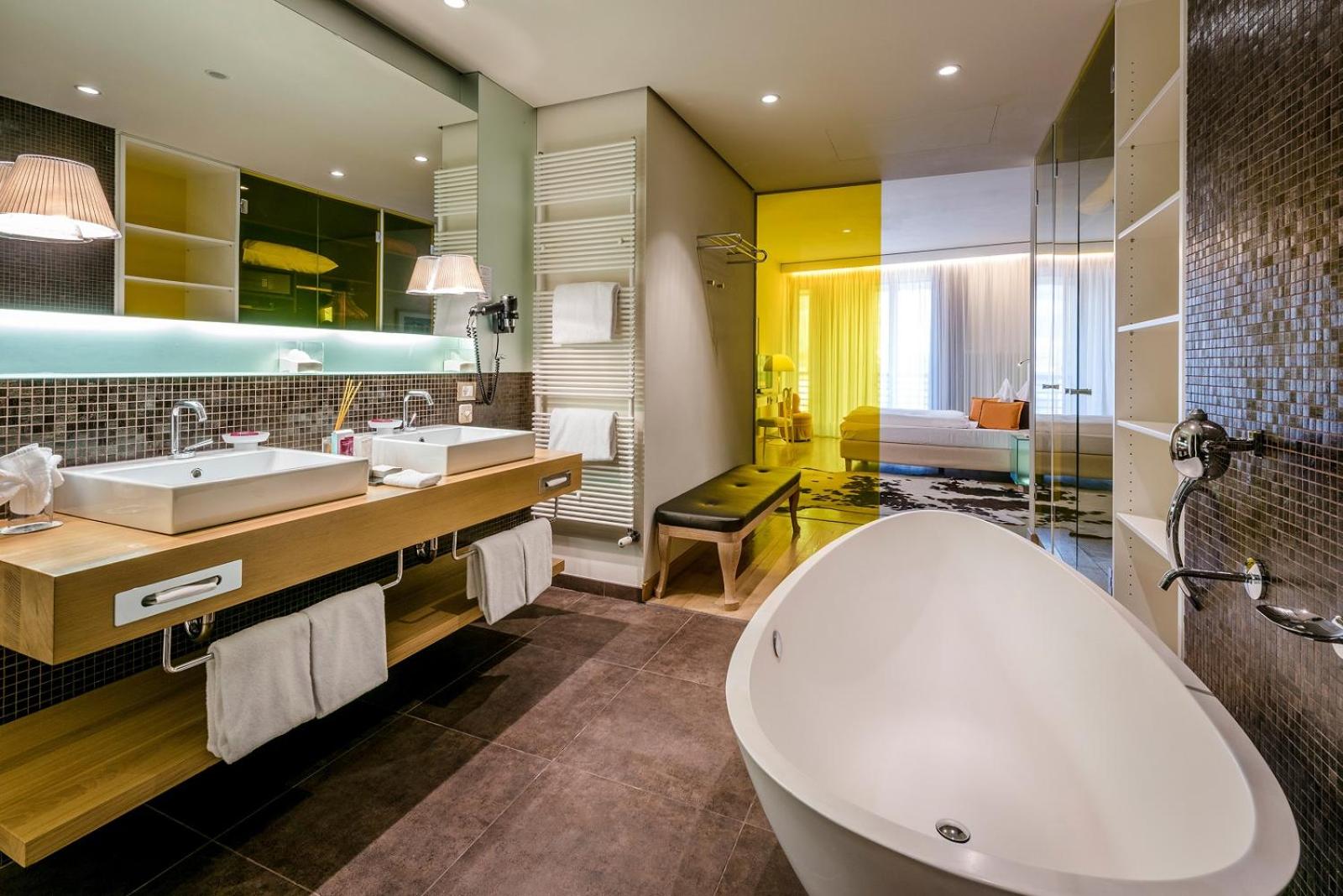 Luxury Suite photo 2