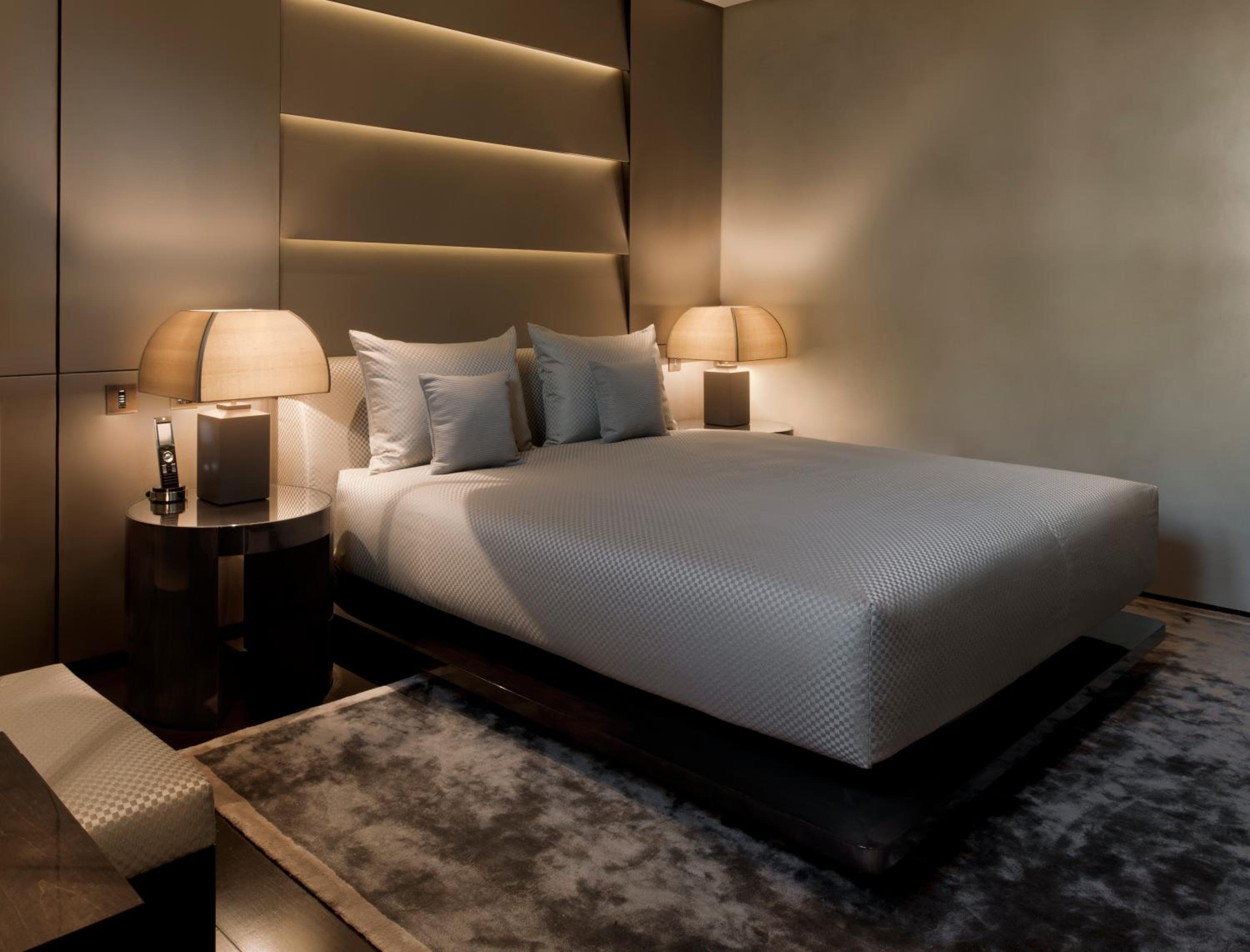 Armani Junior Suite (Non Smoking)